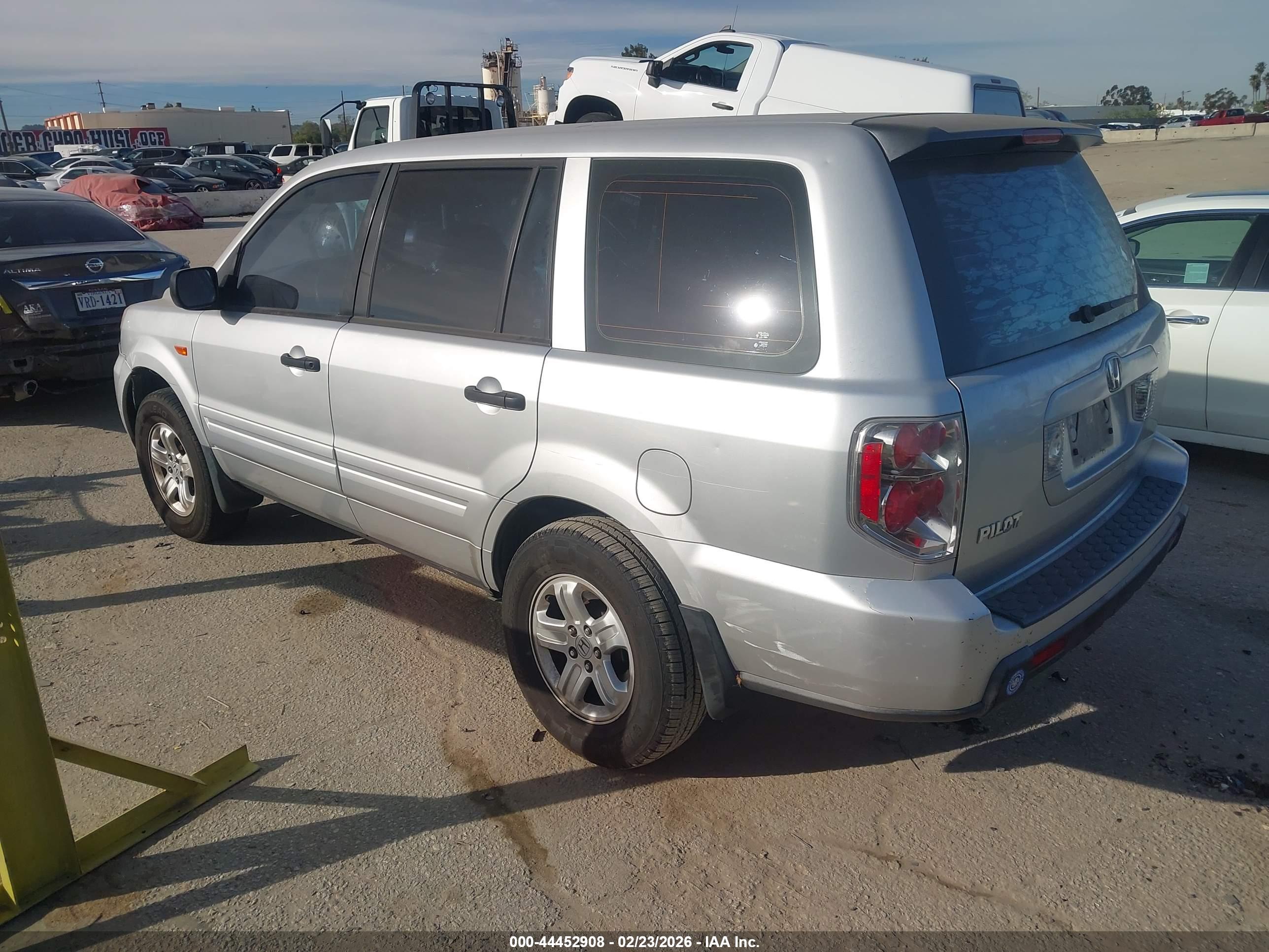HONDA PILOT image 3