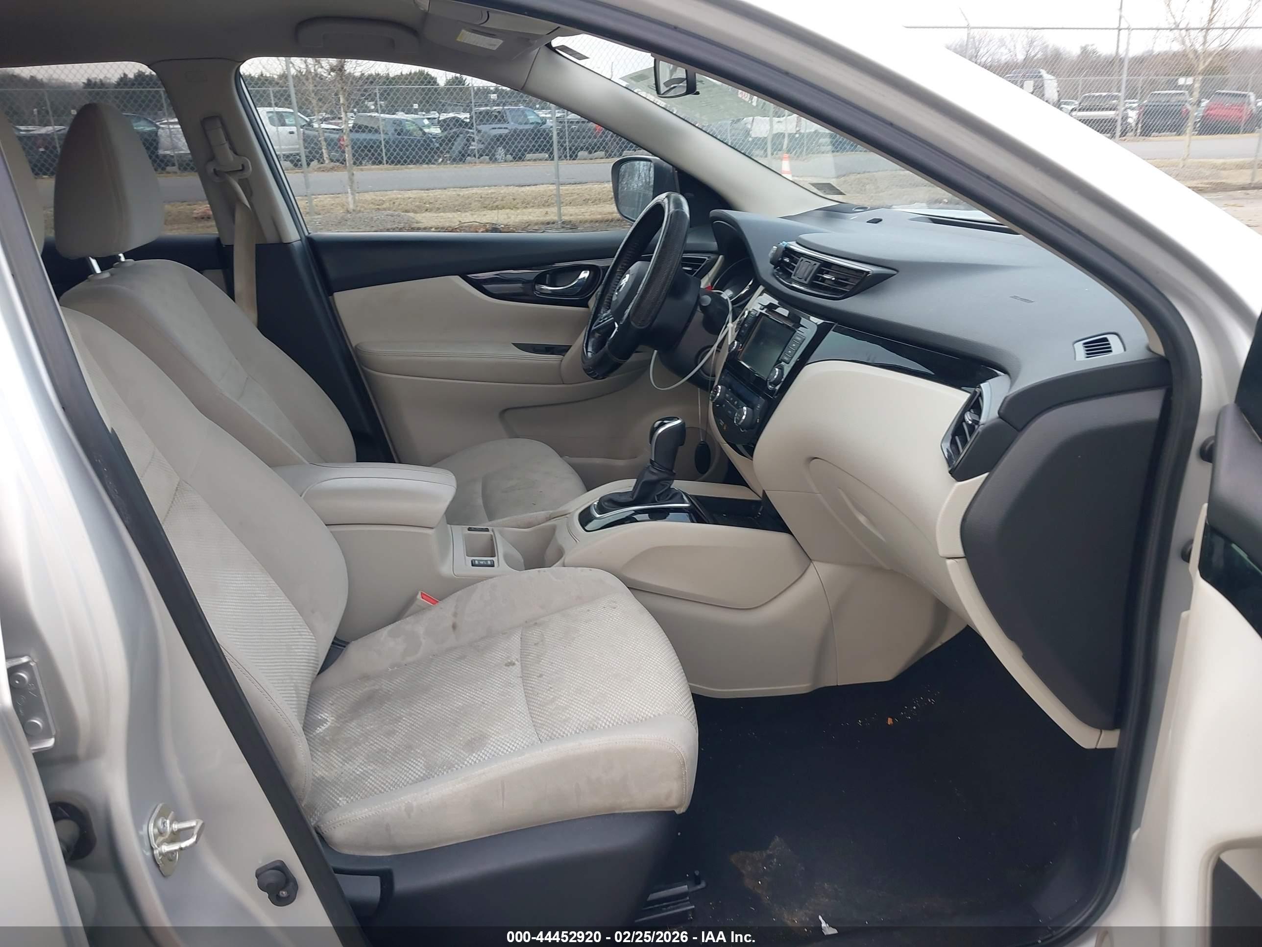 NISSAN ROGUE image 5