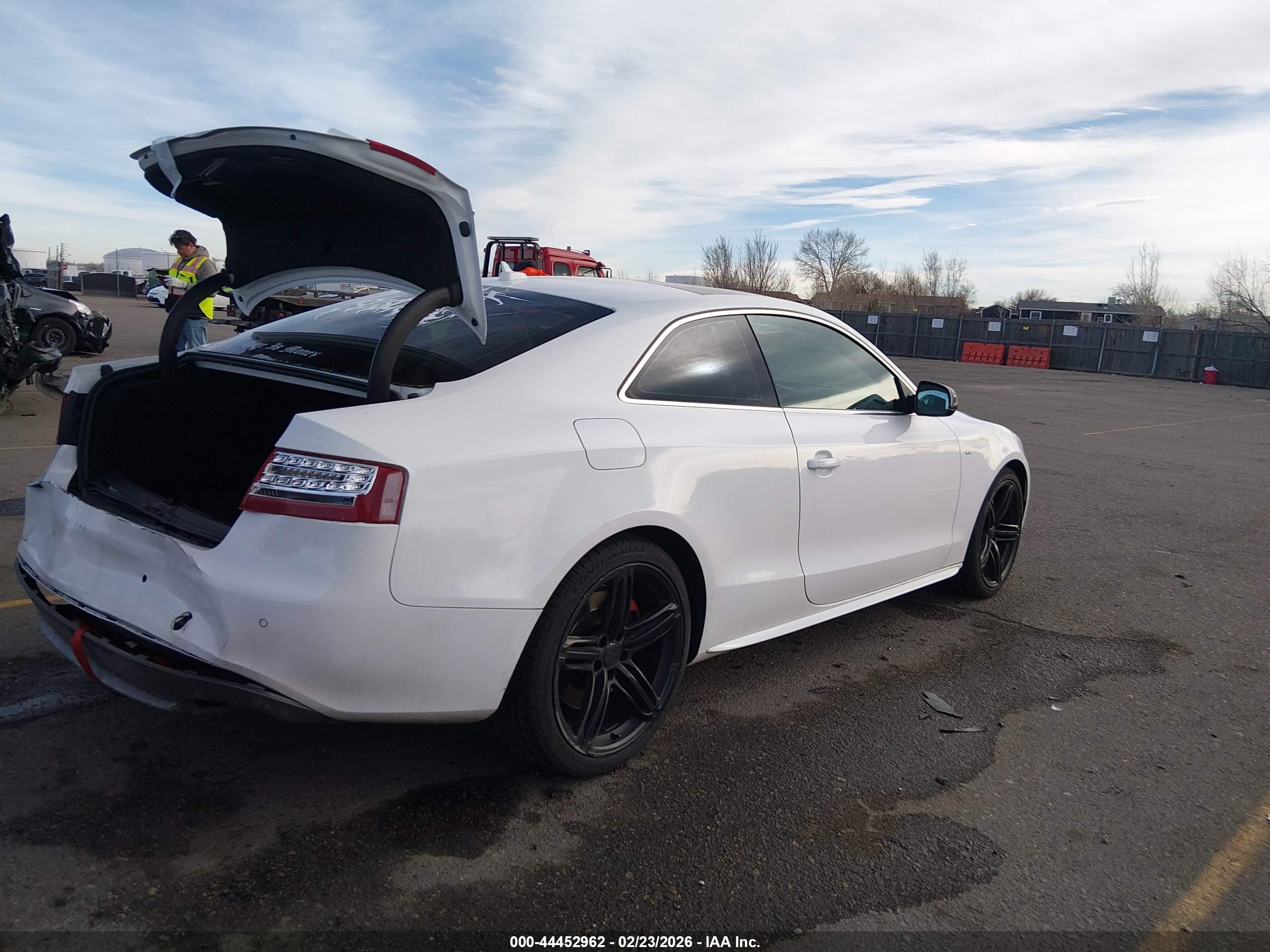 AUDI S5 image 4