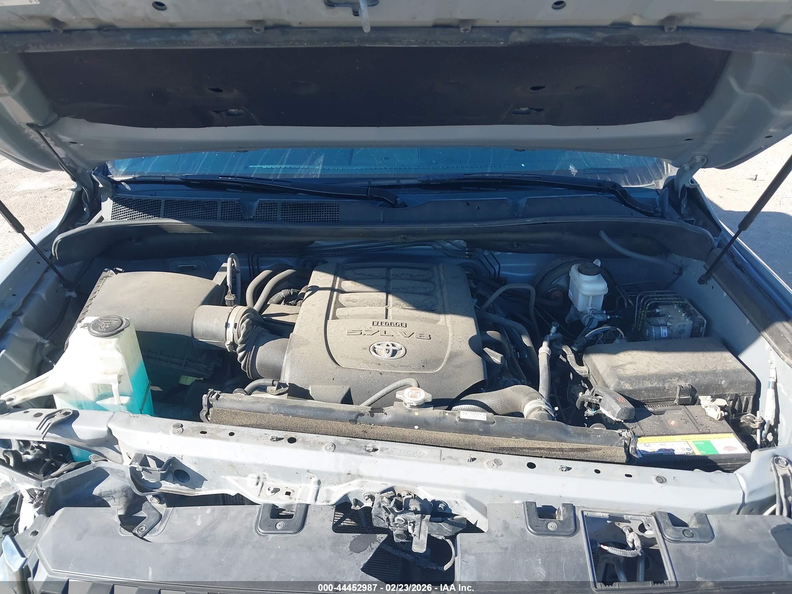 TOYOTA TUNDRA image 10