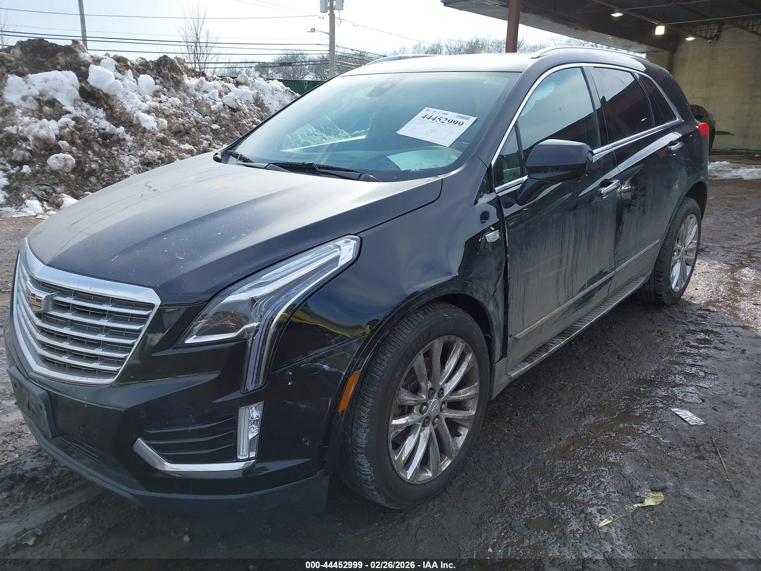 CADILLAC XT5 image 2