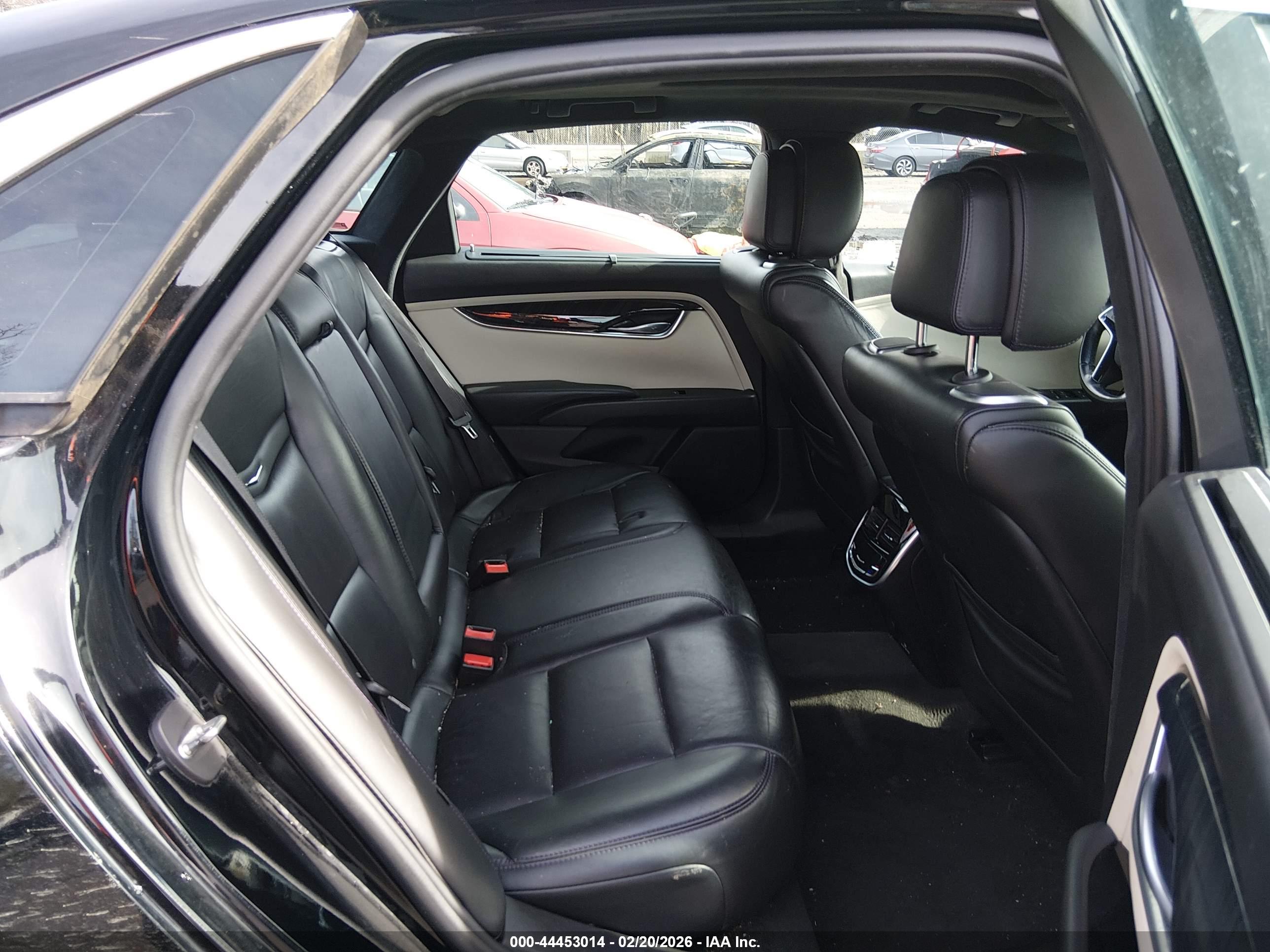 CADILLAC XTS image 8