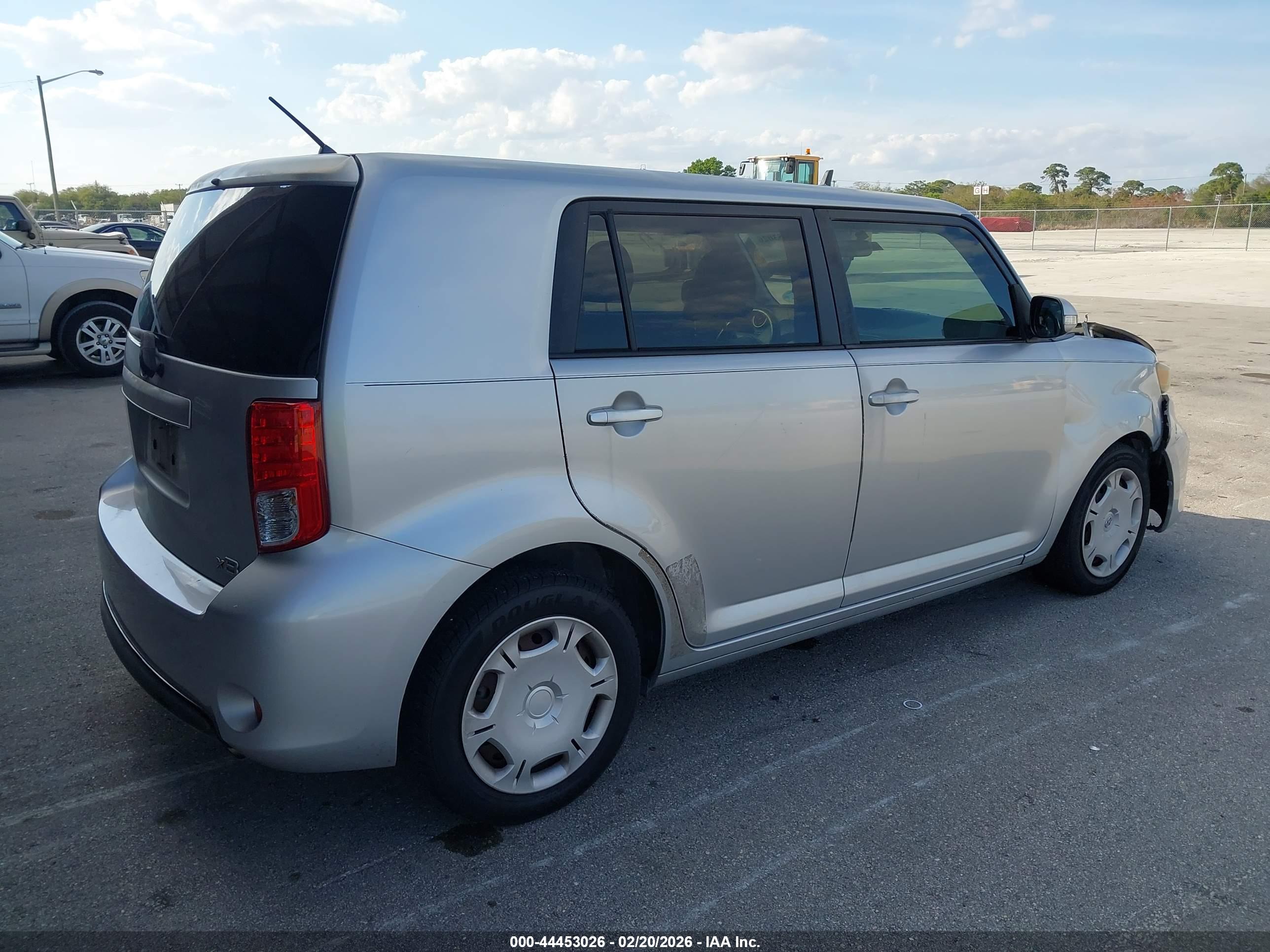SCION XB image 4