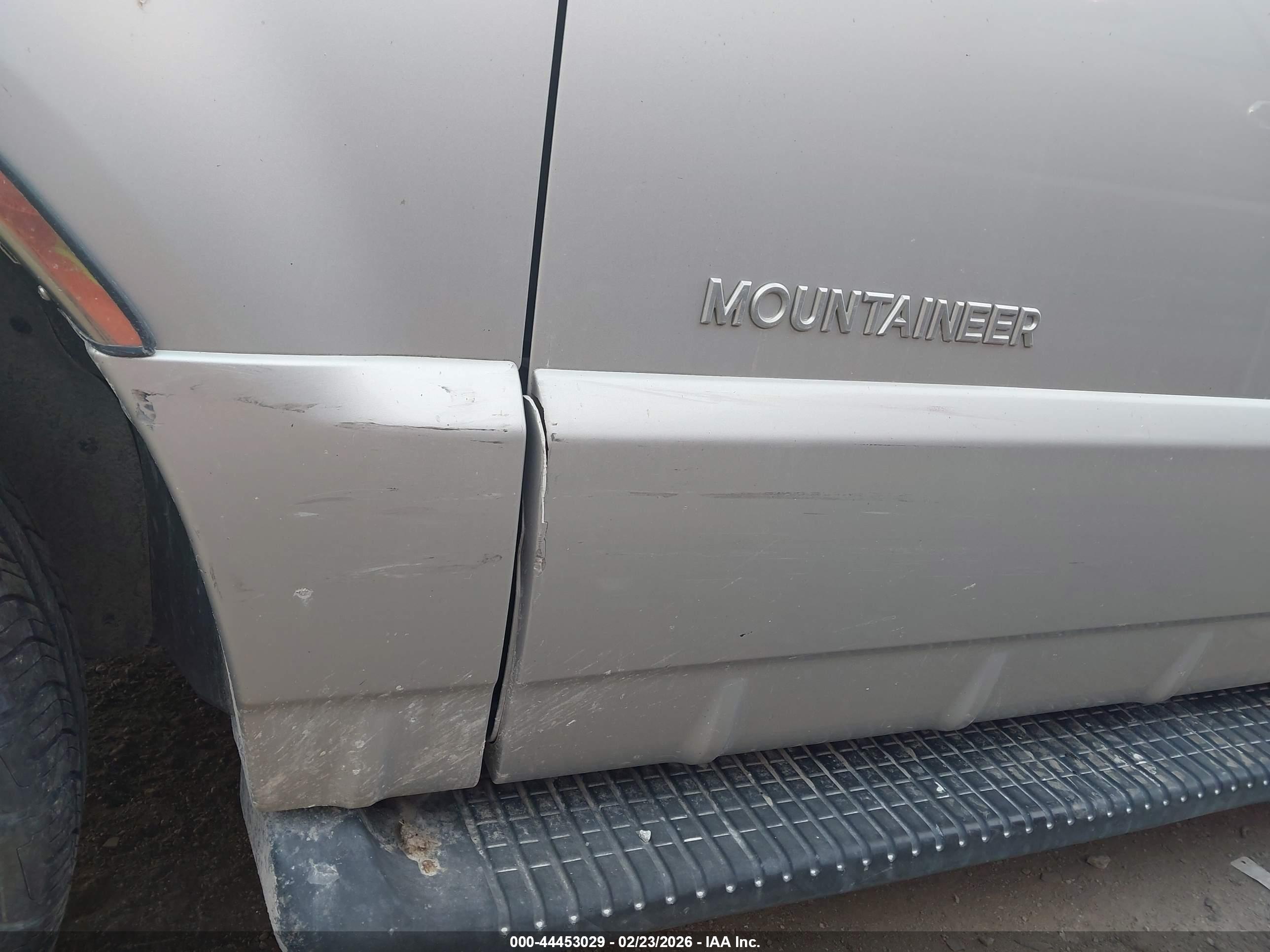 MERCURY MOUNTAINEER image 6