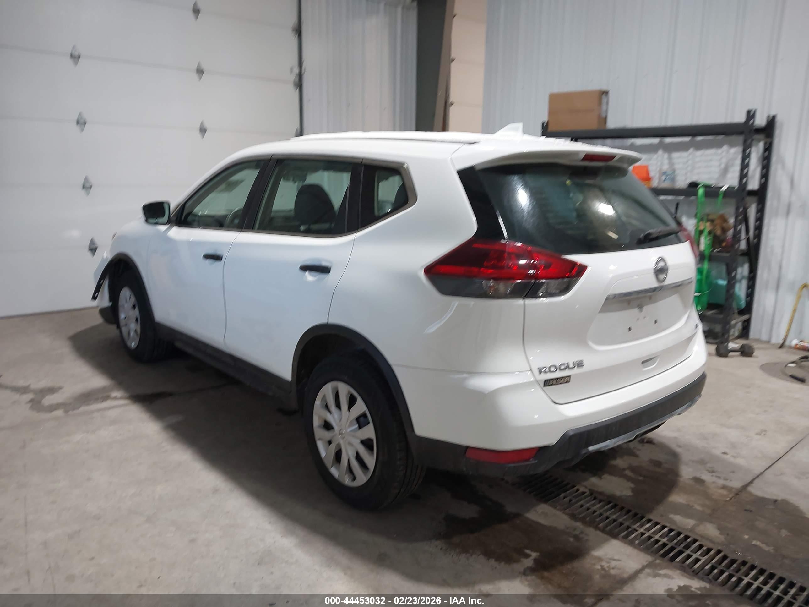 NISSAN ROGUE image 3