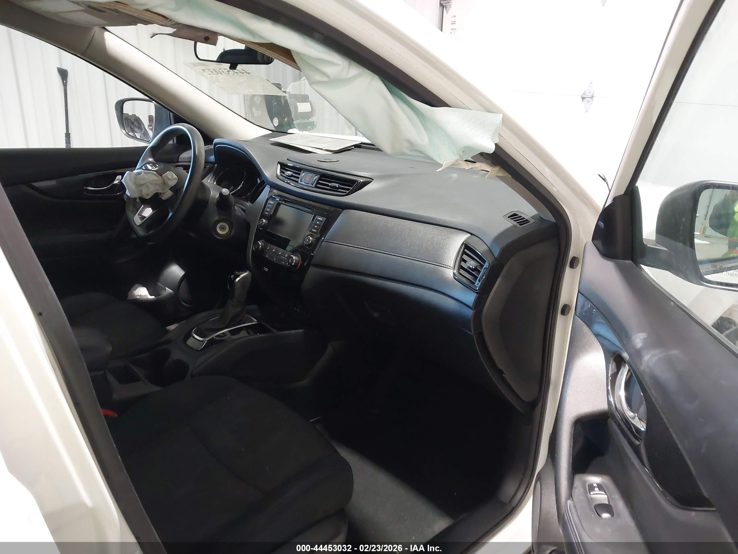 NISSAN ROGUE image 5