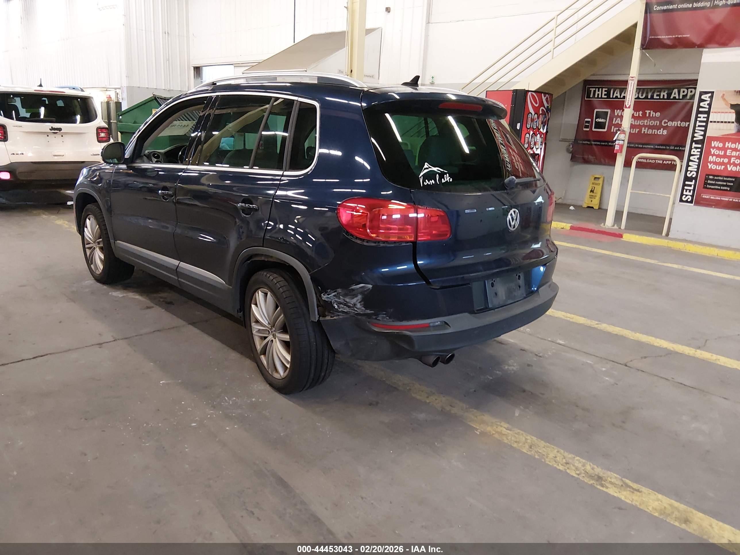 VOLKSWAGEN TIGUAN image 3