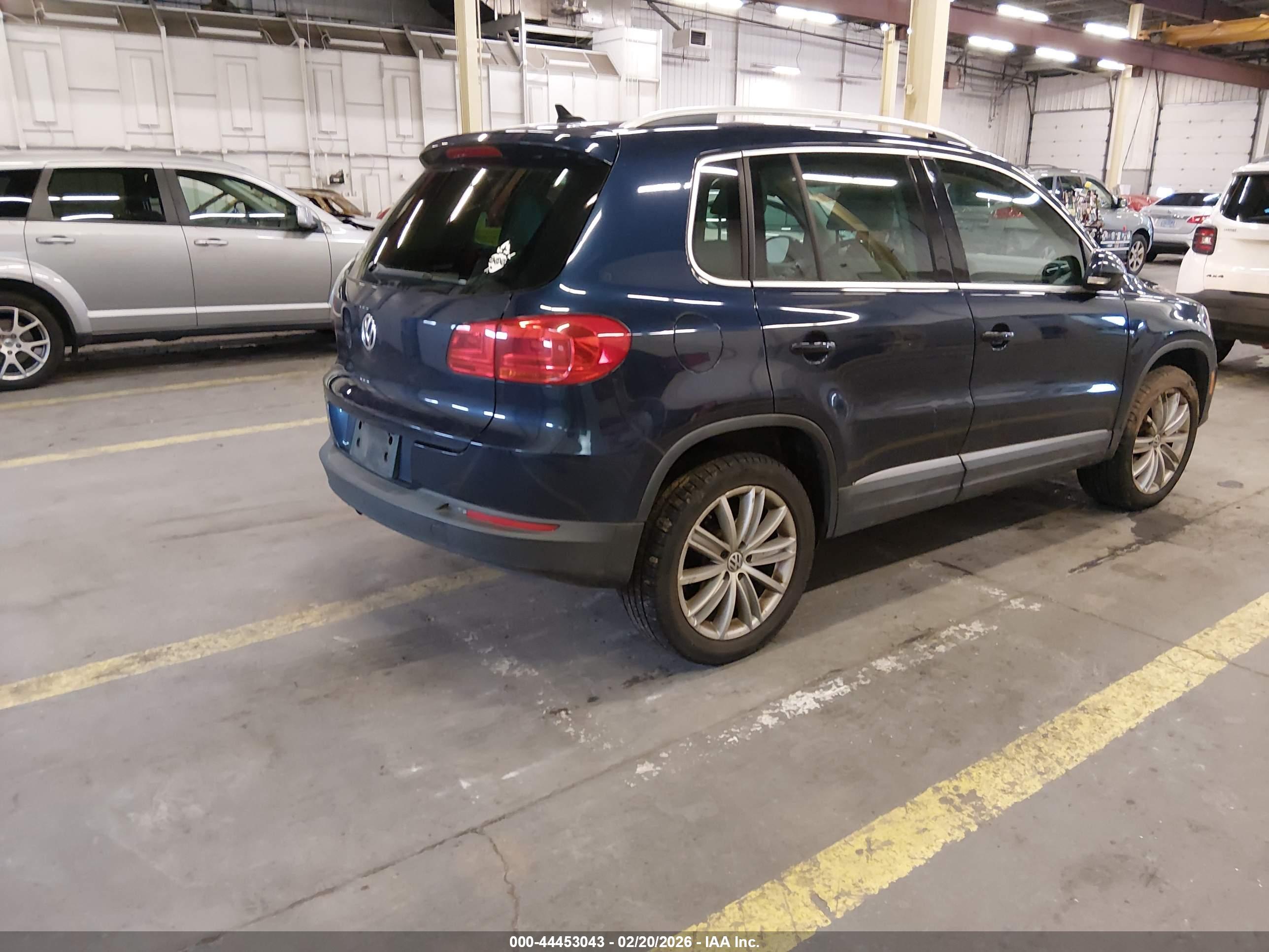 VOLKSWAGEN TIGUAN image 4