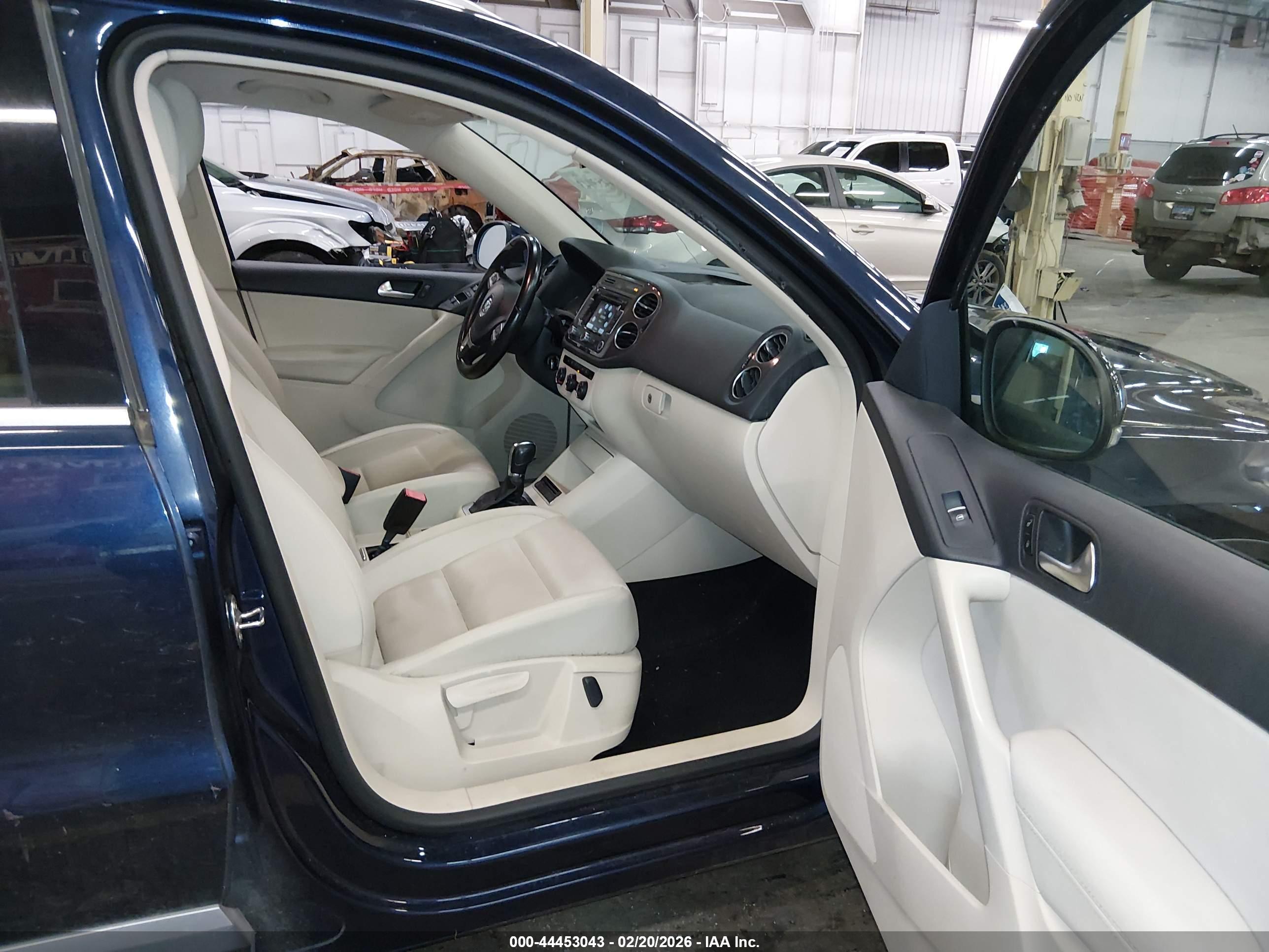 VOLKSWAGEN TIGUAN image 5