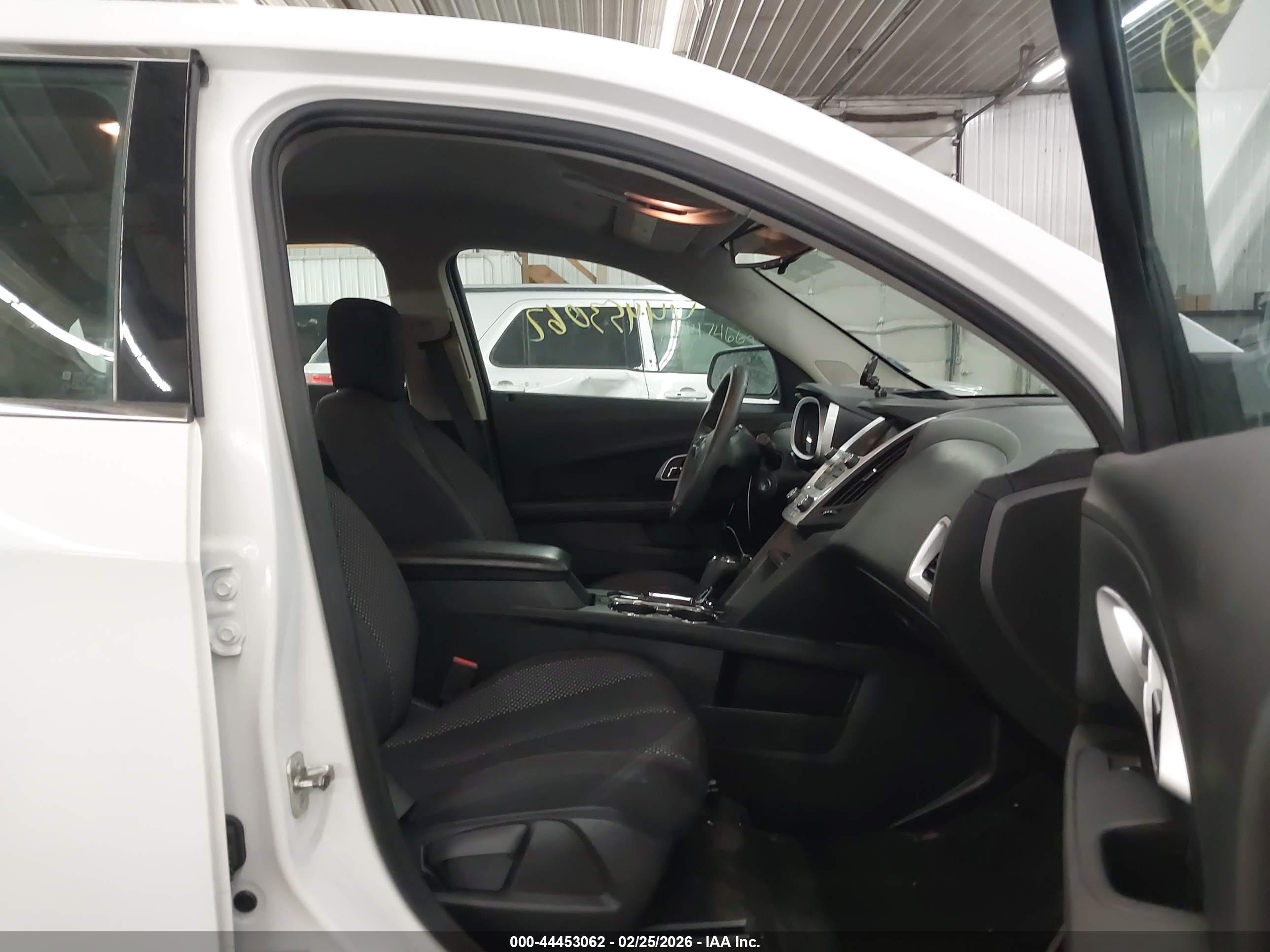 CHEVROLET EQUINOX image 5