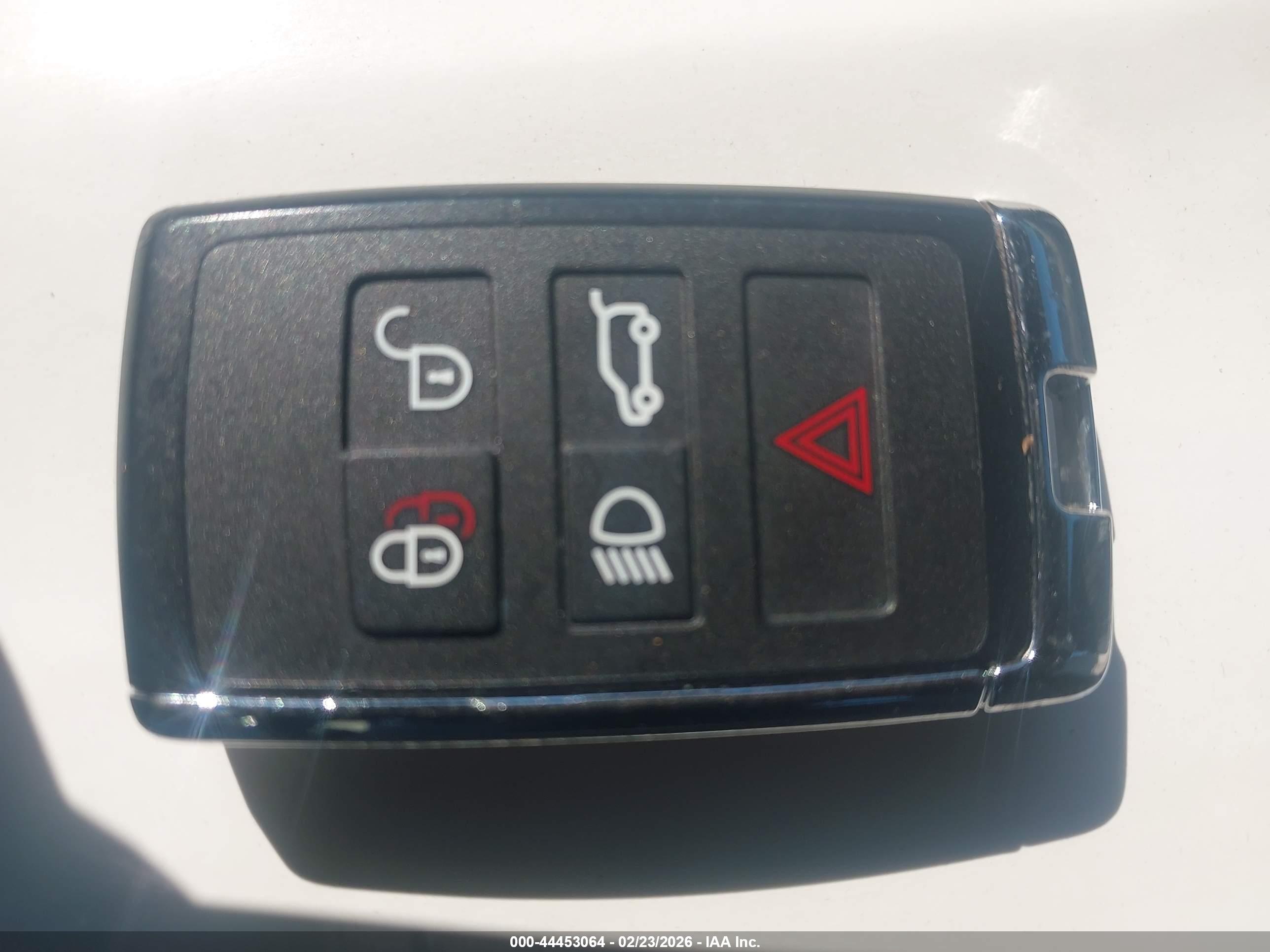LAND ROVER image 11