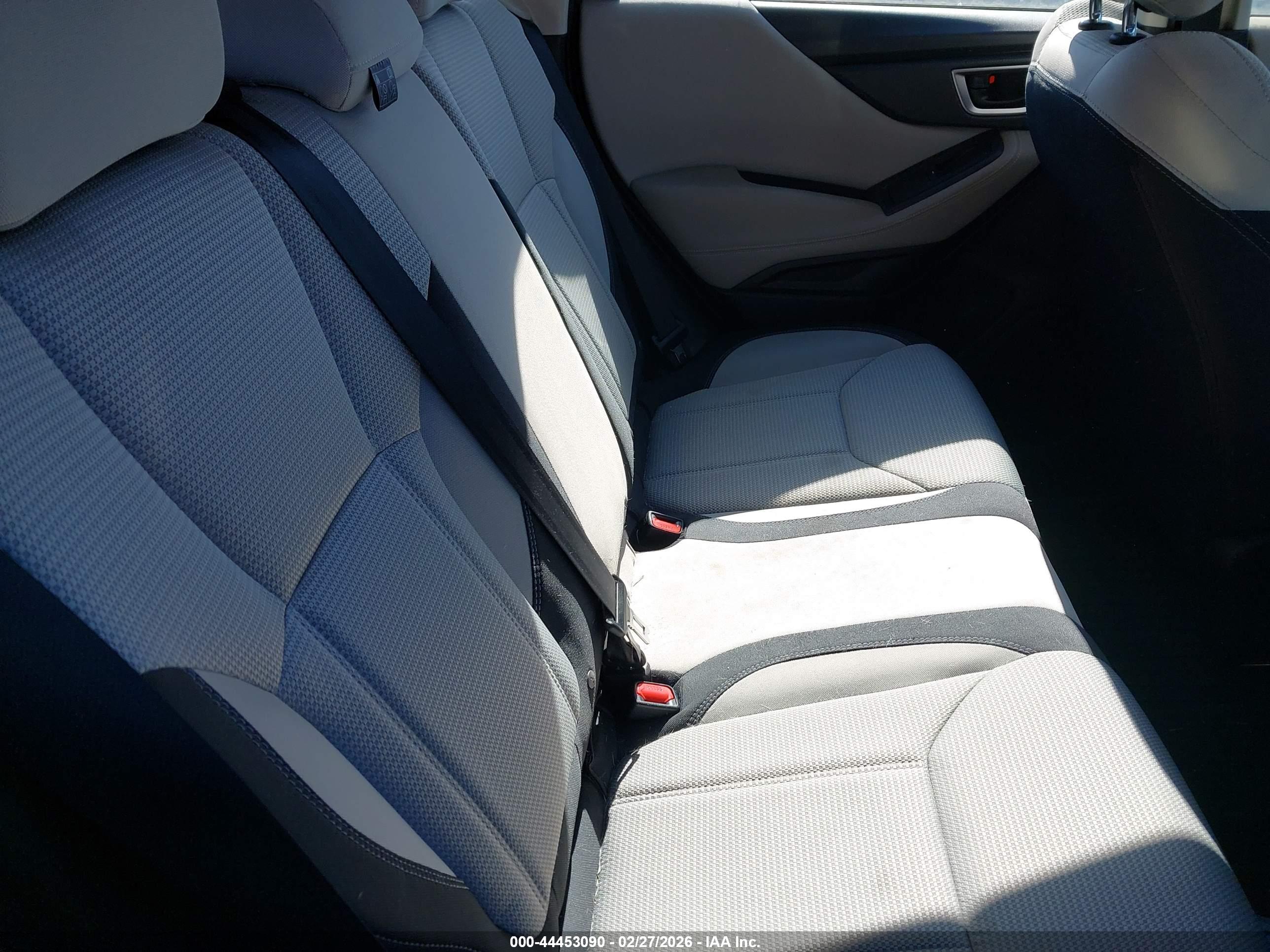 SUBARU FORESTER image 8