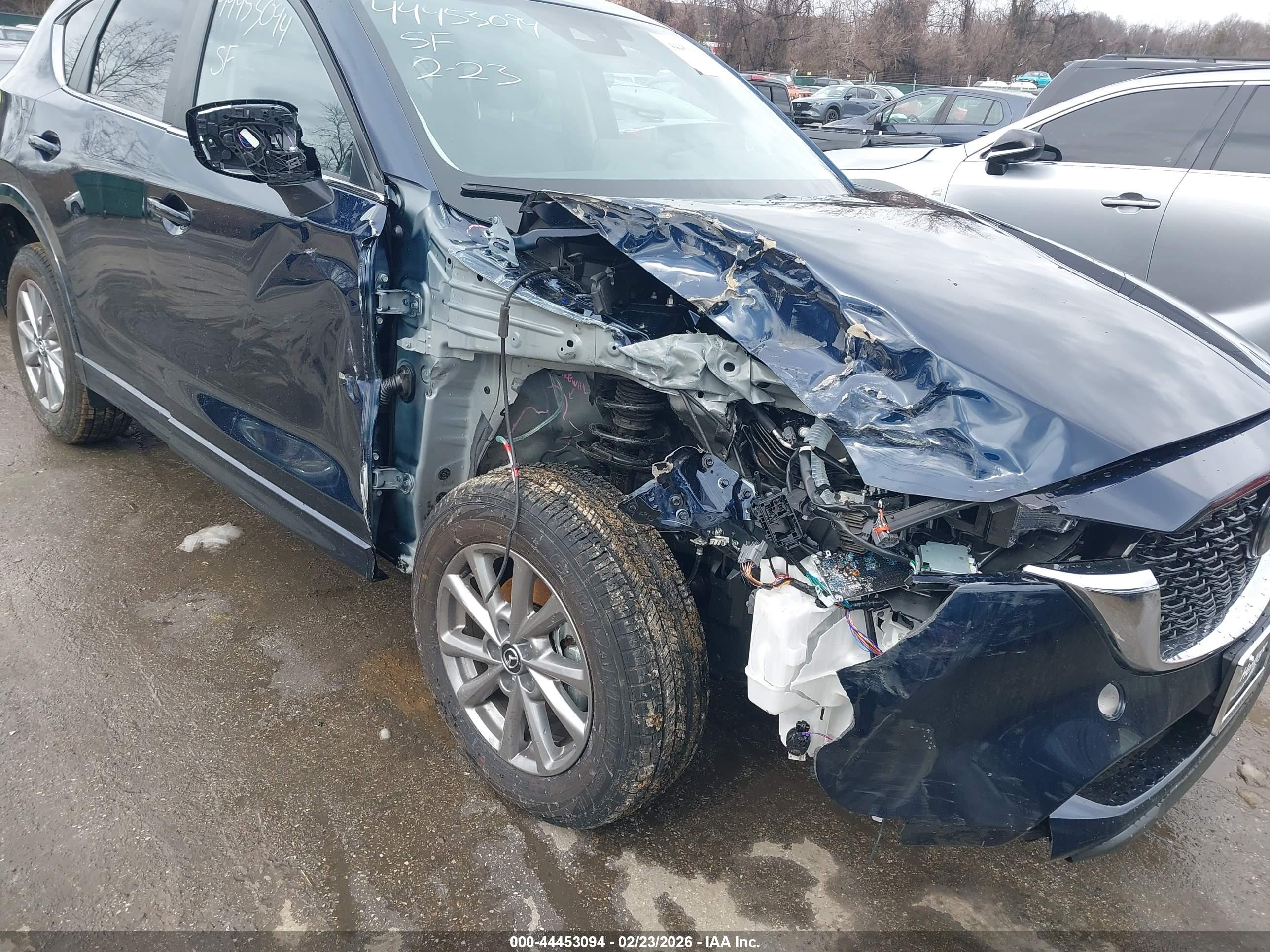 MAZDA CX-5 image 6