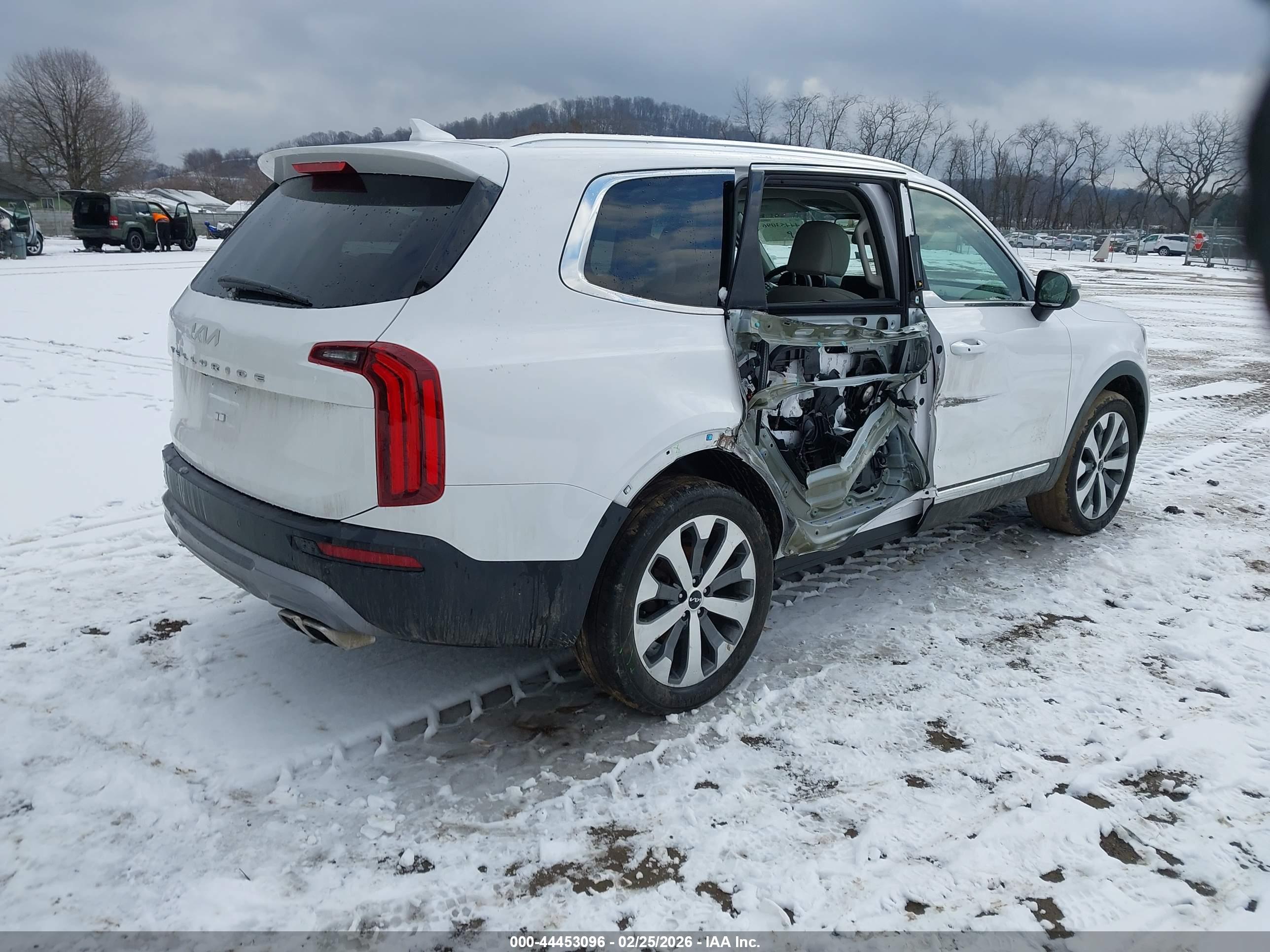KIA TELLURIDE image 4
