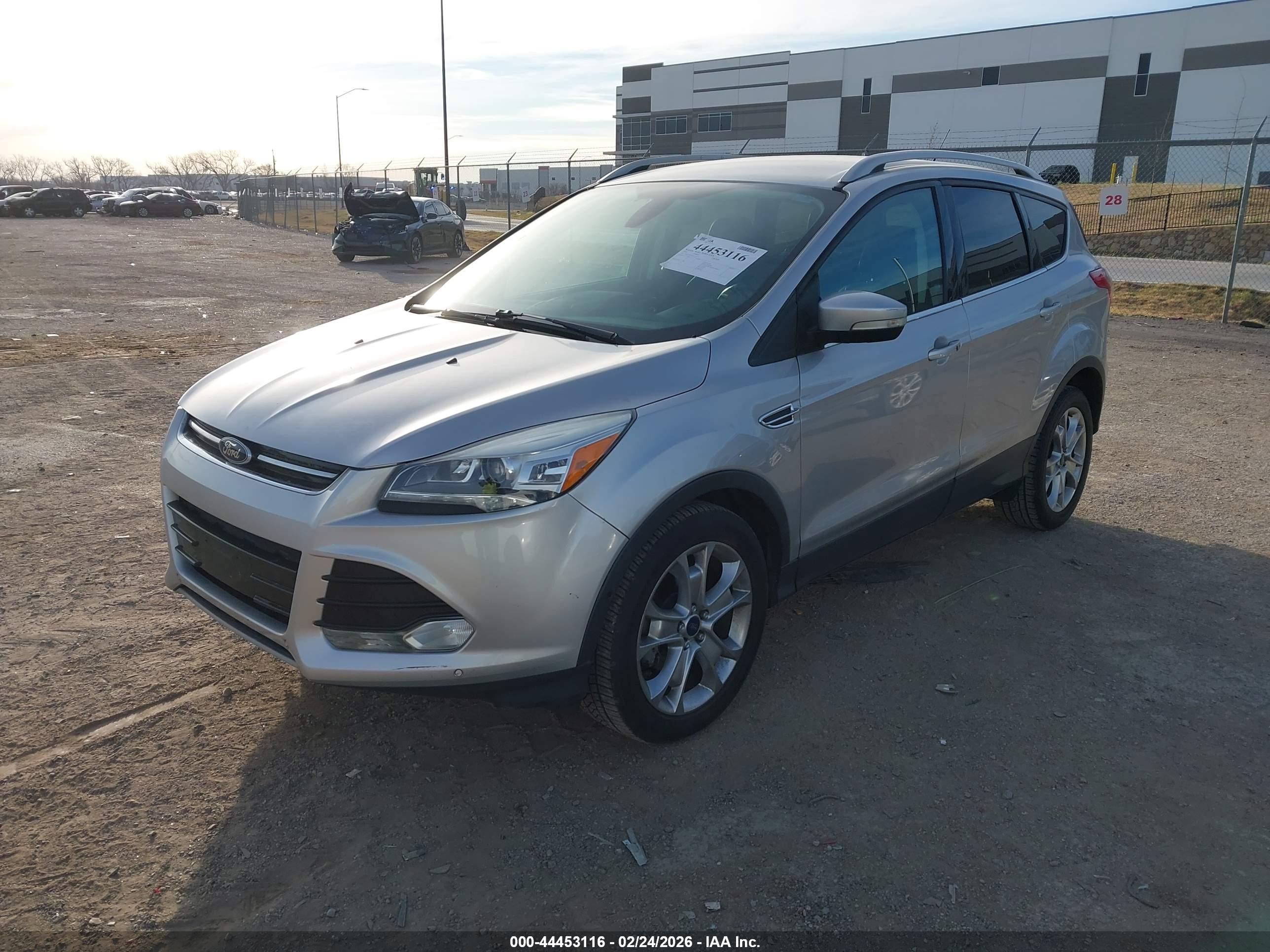 FORD ESCAPE image 2