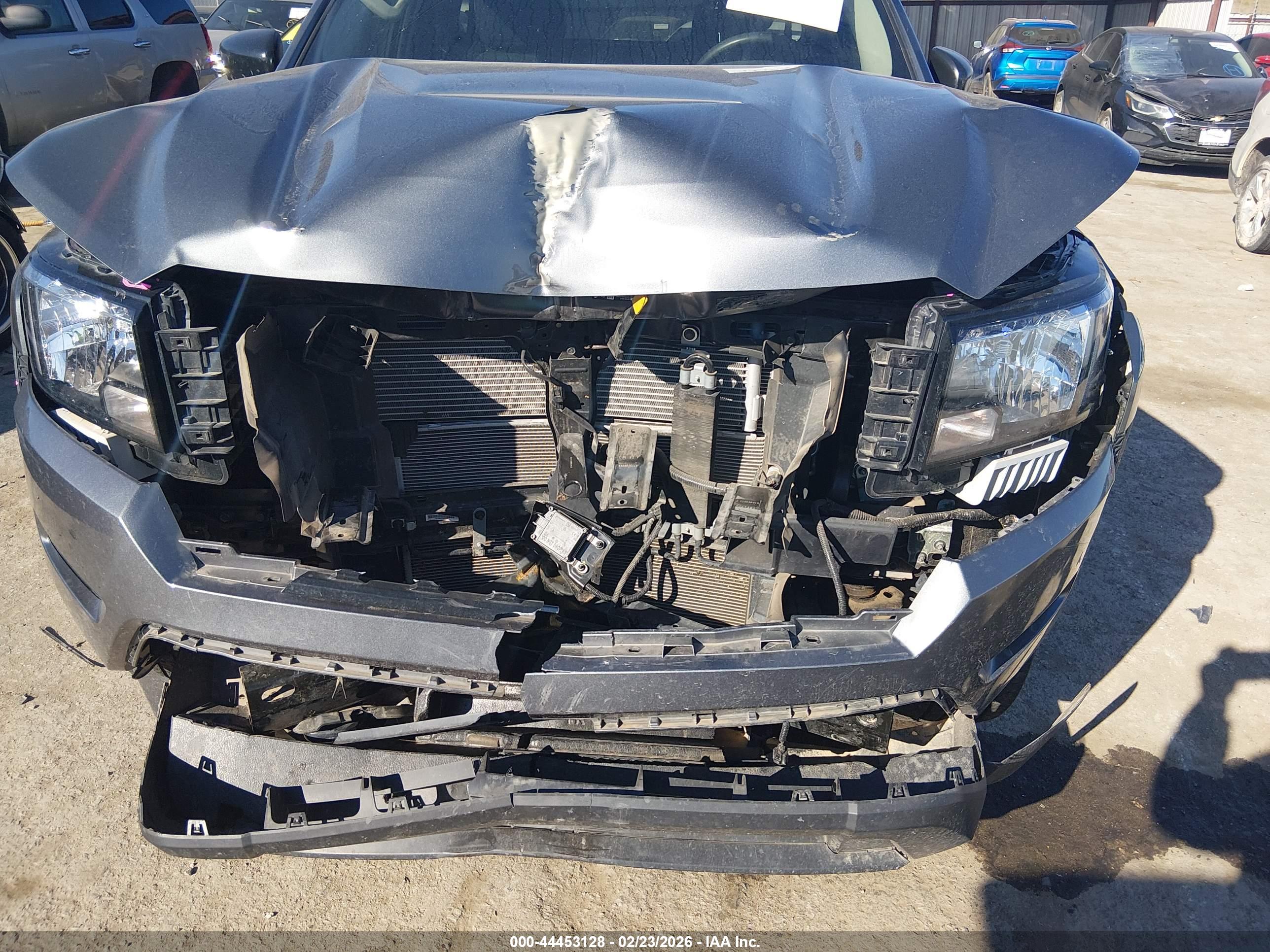 NISSAN FRONTIER image 6