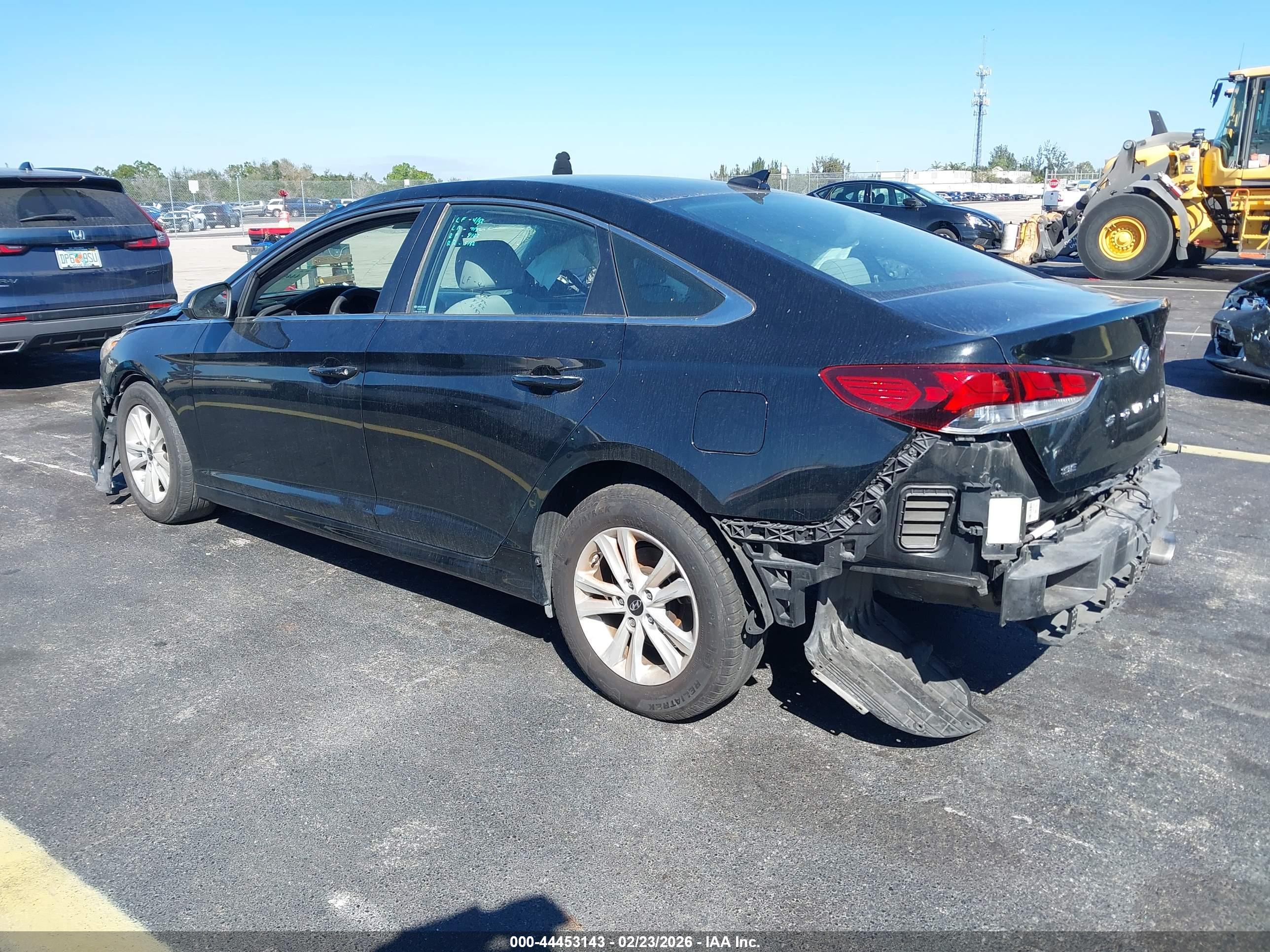 HYUNDAI SONATA image 3