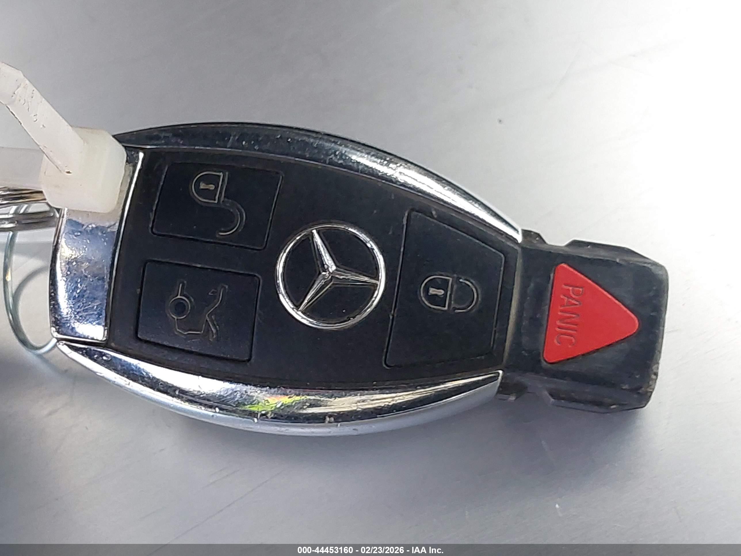 MERCEDES-BENZ C image 11