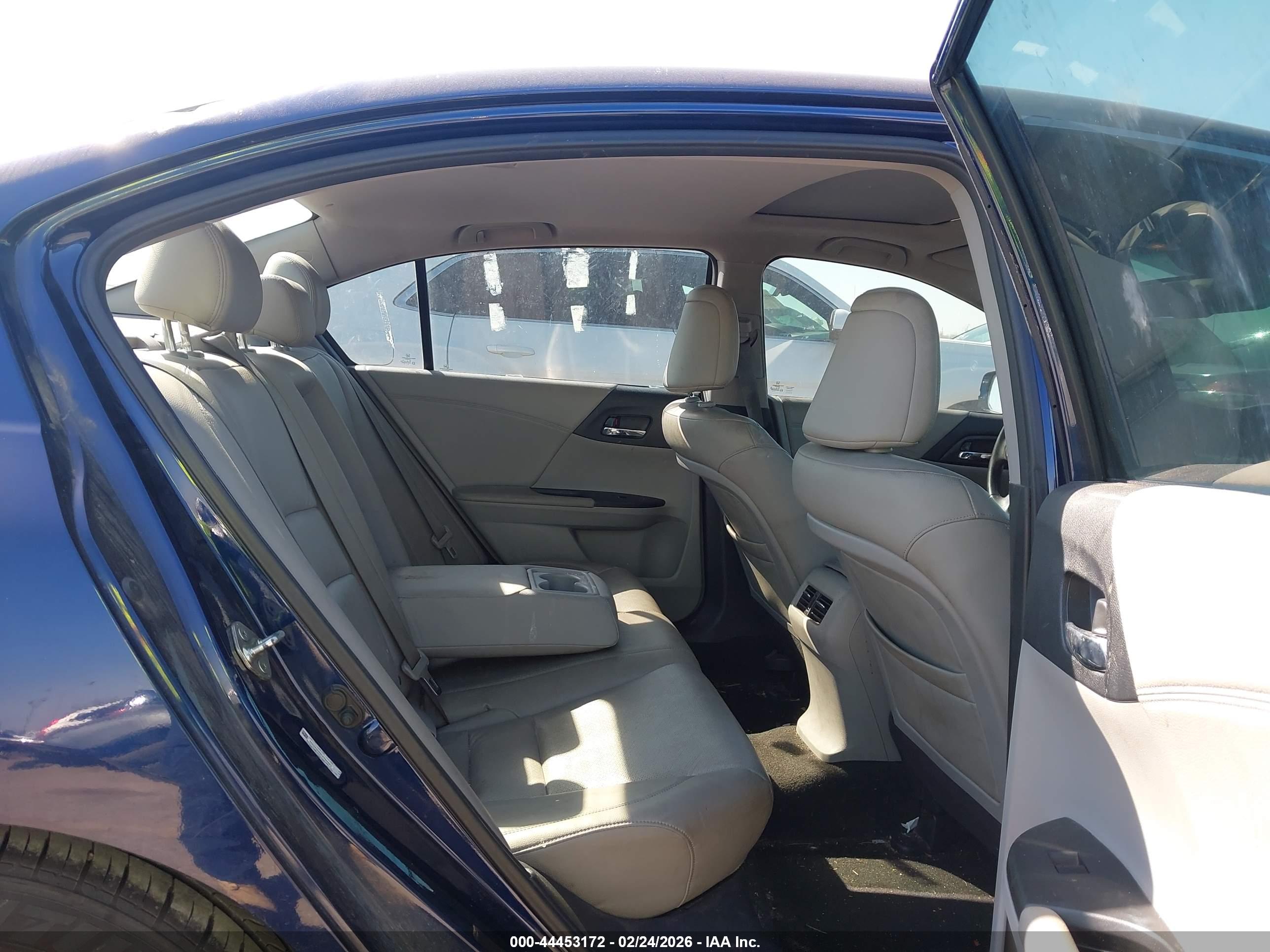 HONDA ACCORD image 8
