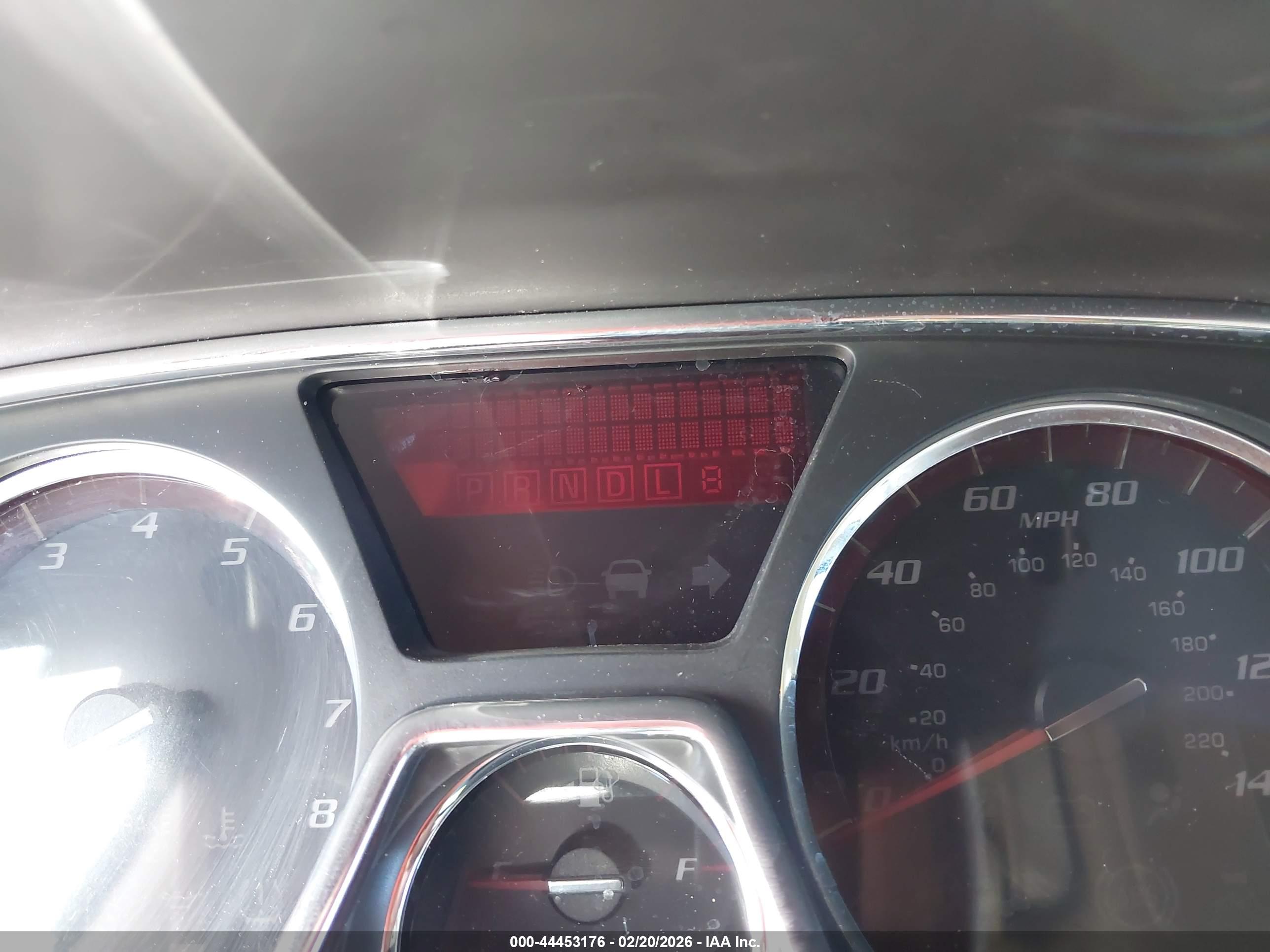 GMC ACADIA image 7
