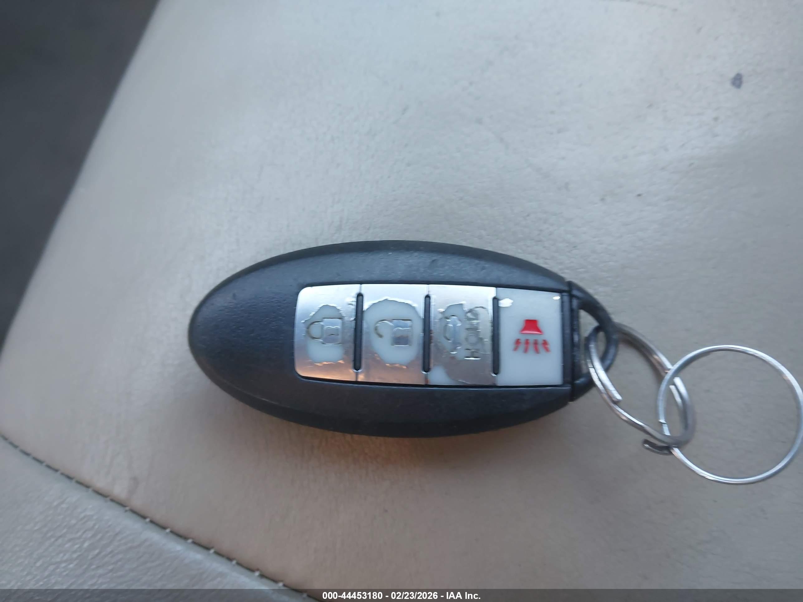 NISSAN MURANO image 11