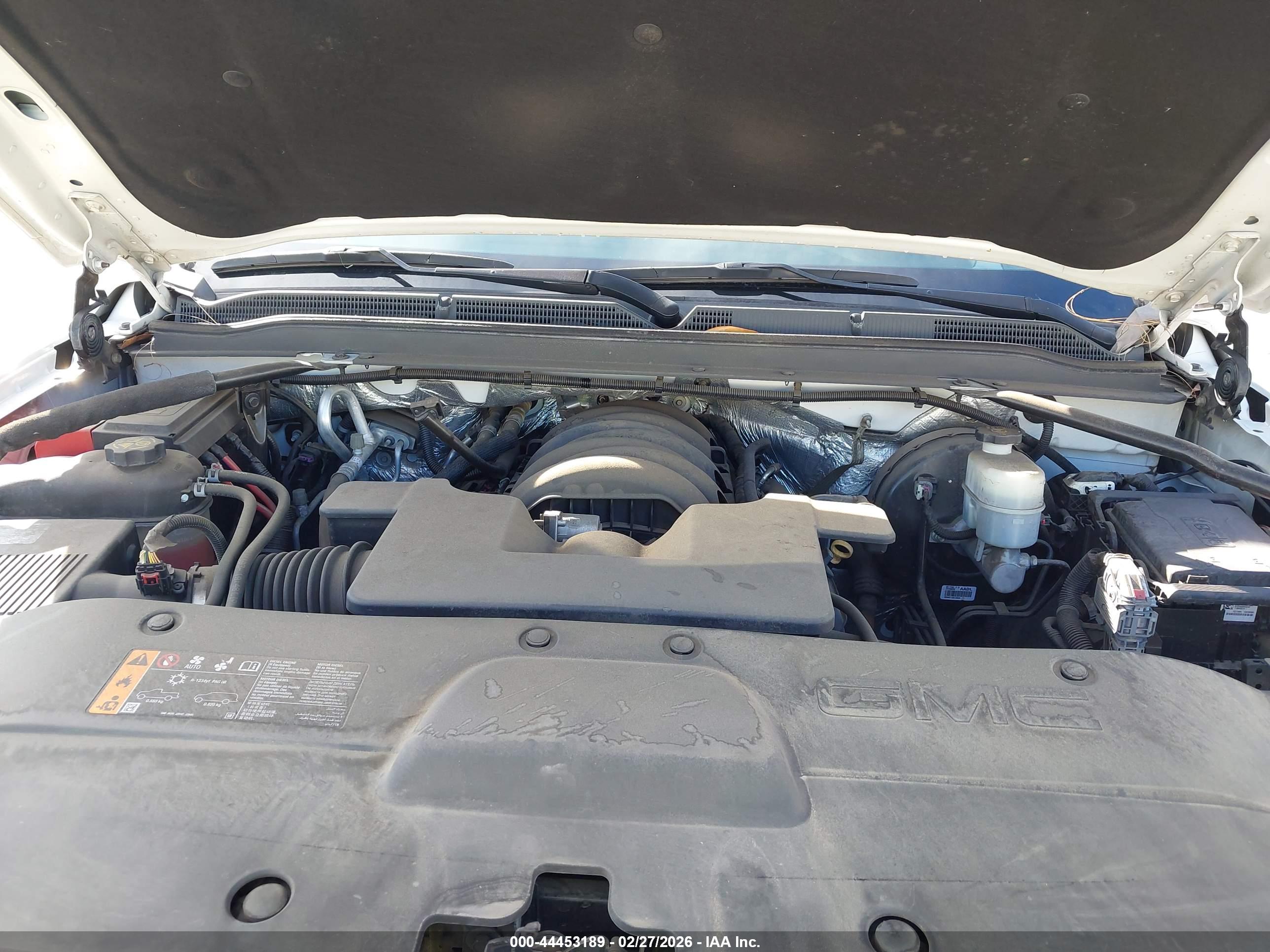 GMC YUKON image 10
