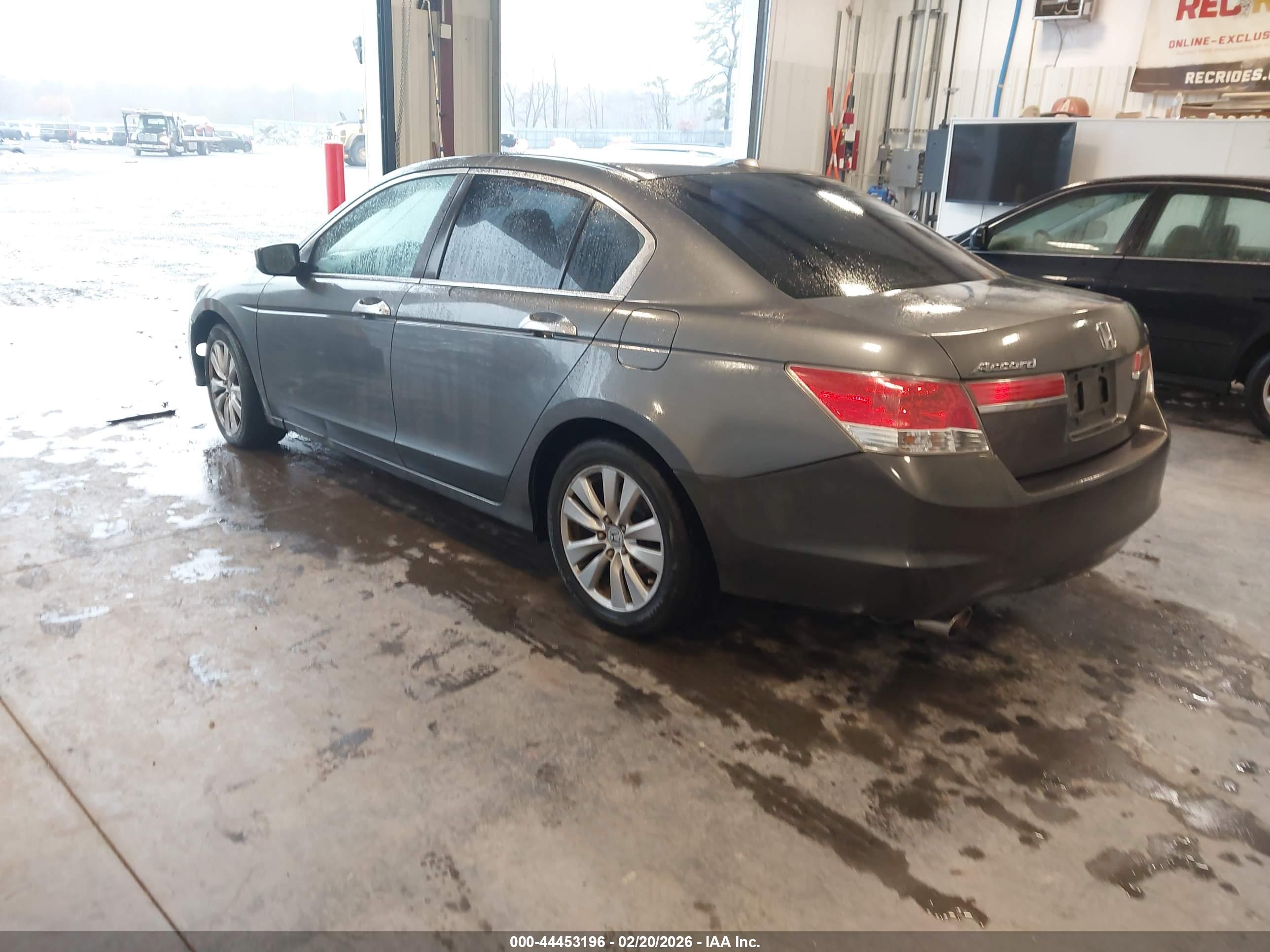 HONDA ACCORD image 3