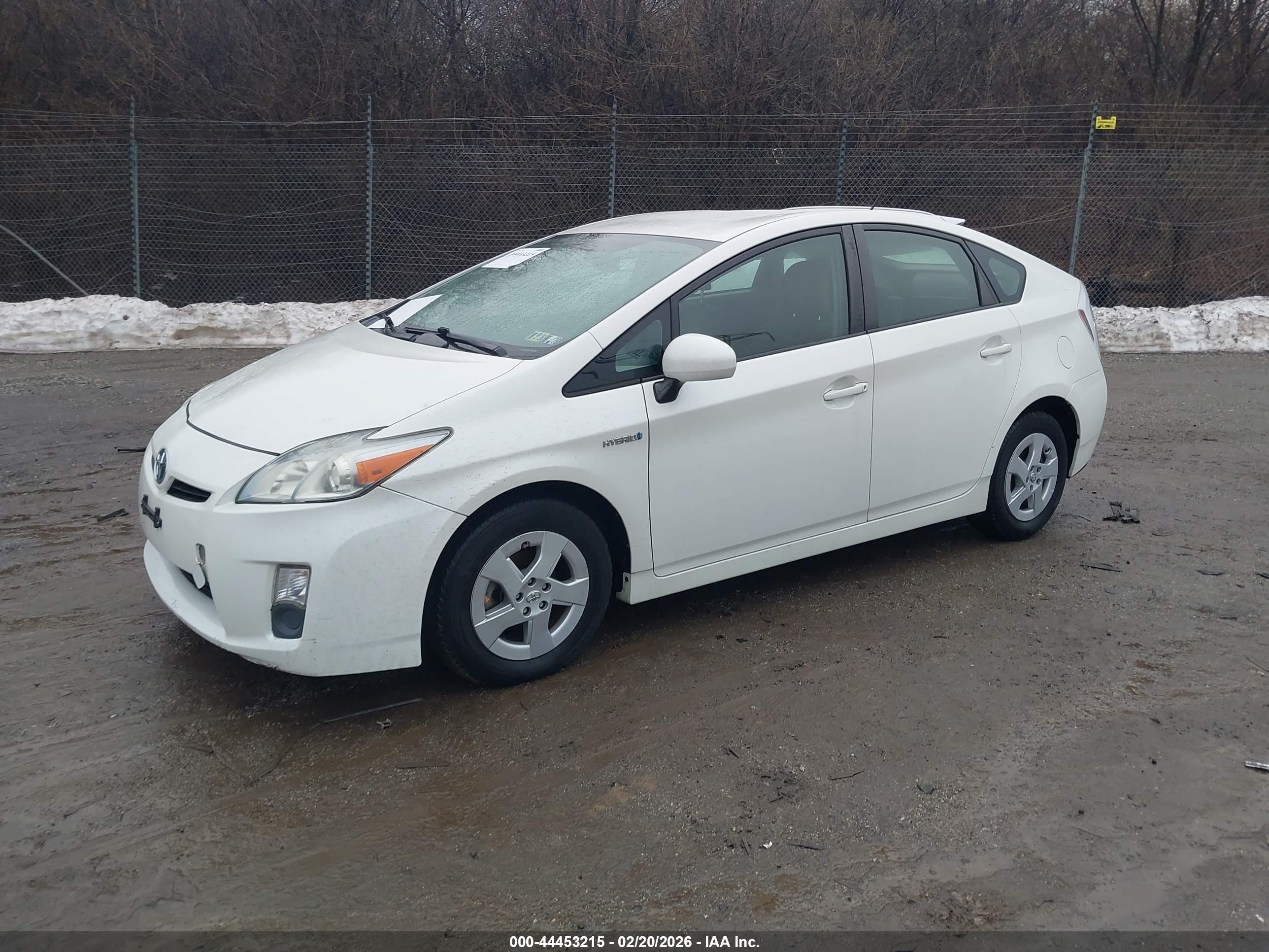 TOYOTA PRIUS image 2