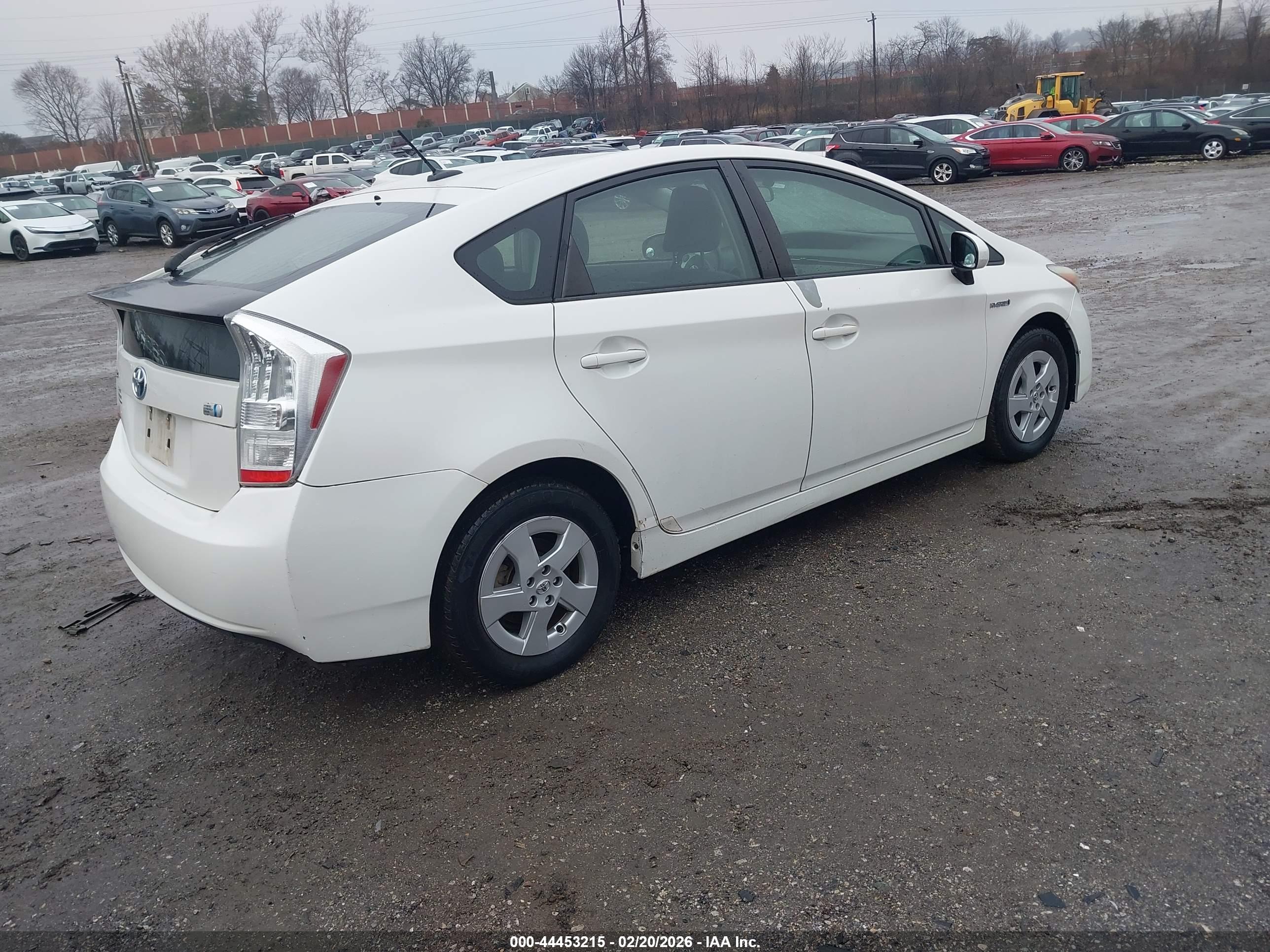 TOYOTA PRIUS image 4