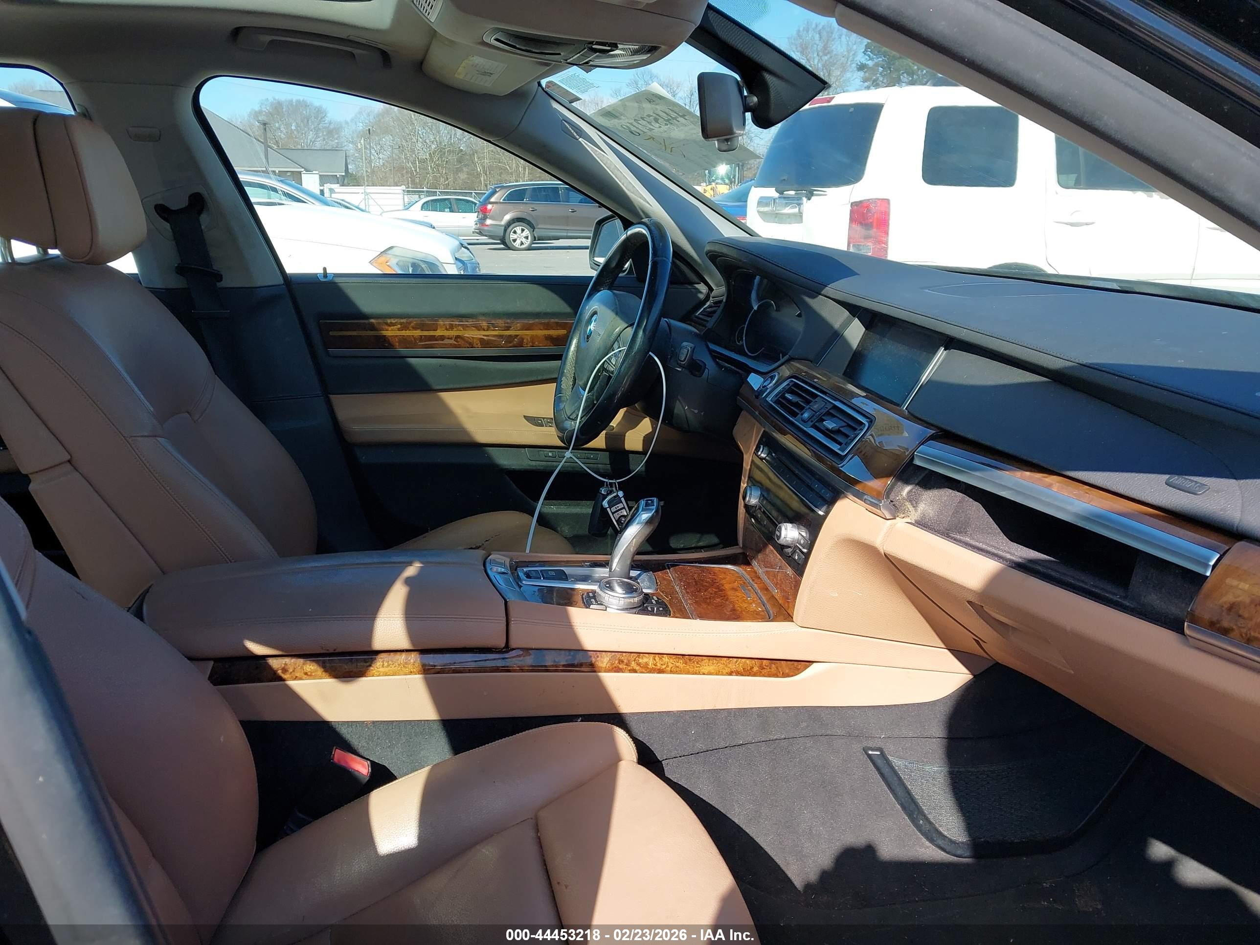 BMW 740I image 5