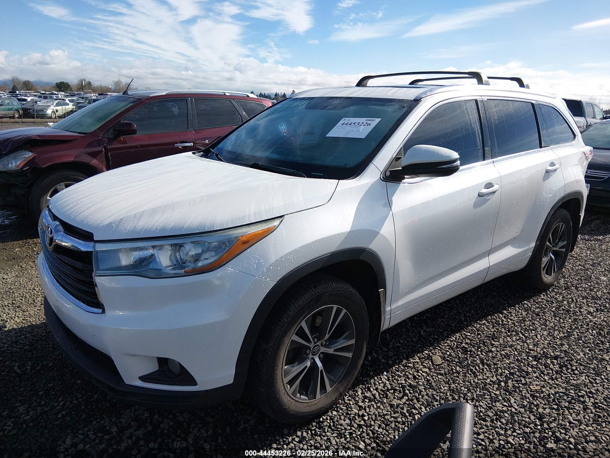 TOYOTA HIGHLANDER image 2