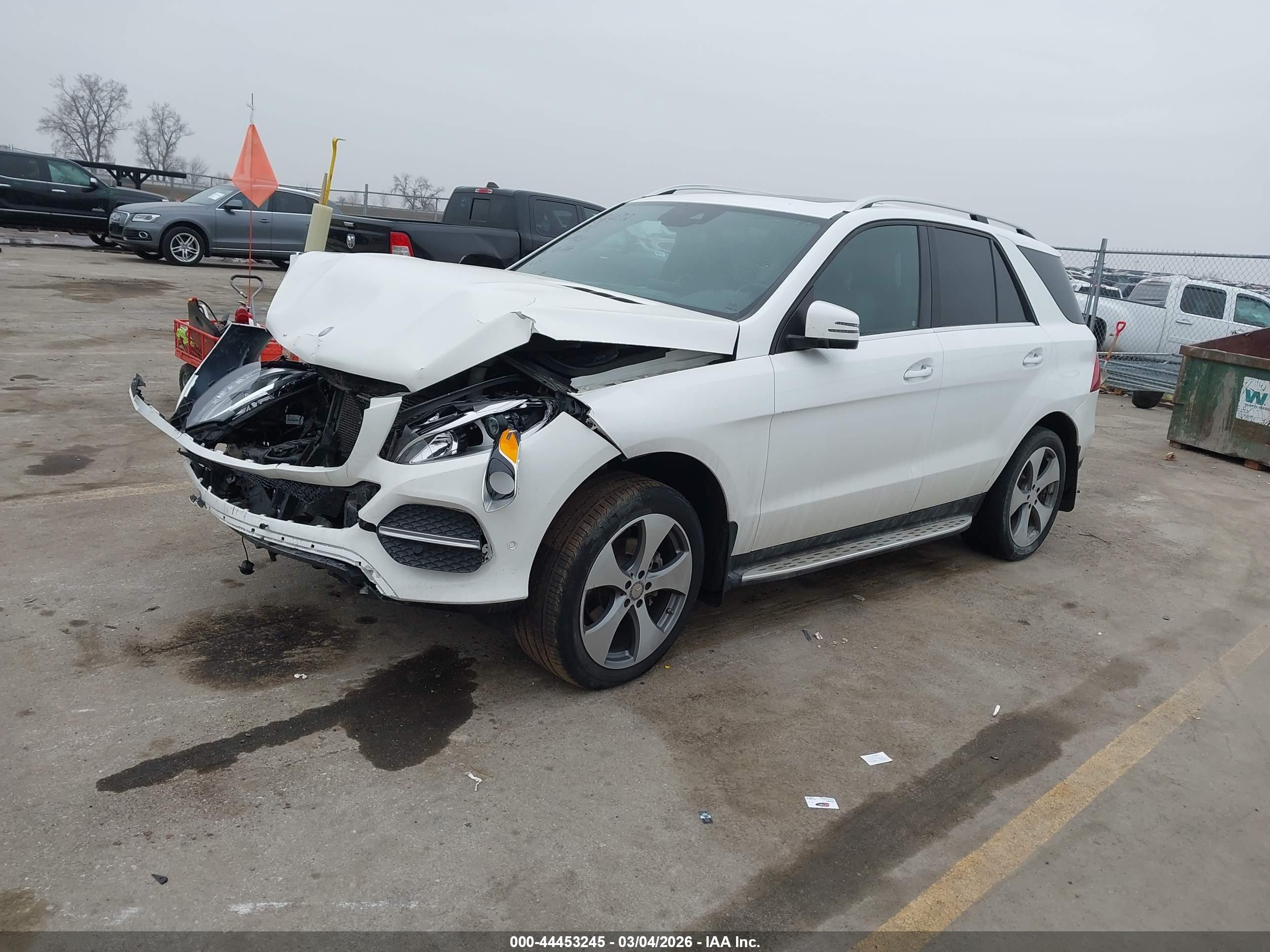MERCEDES-BENZ GLE image 2