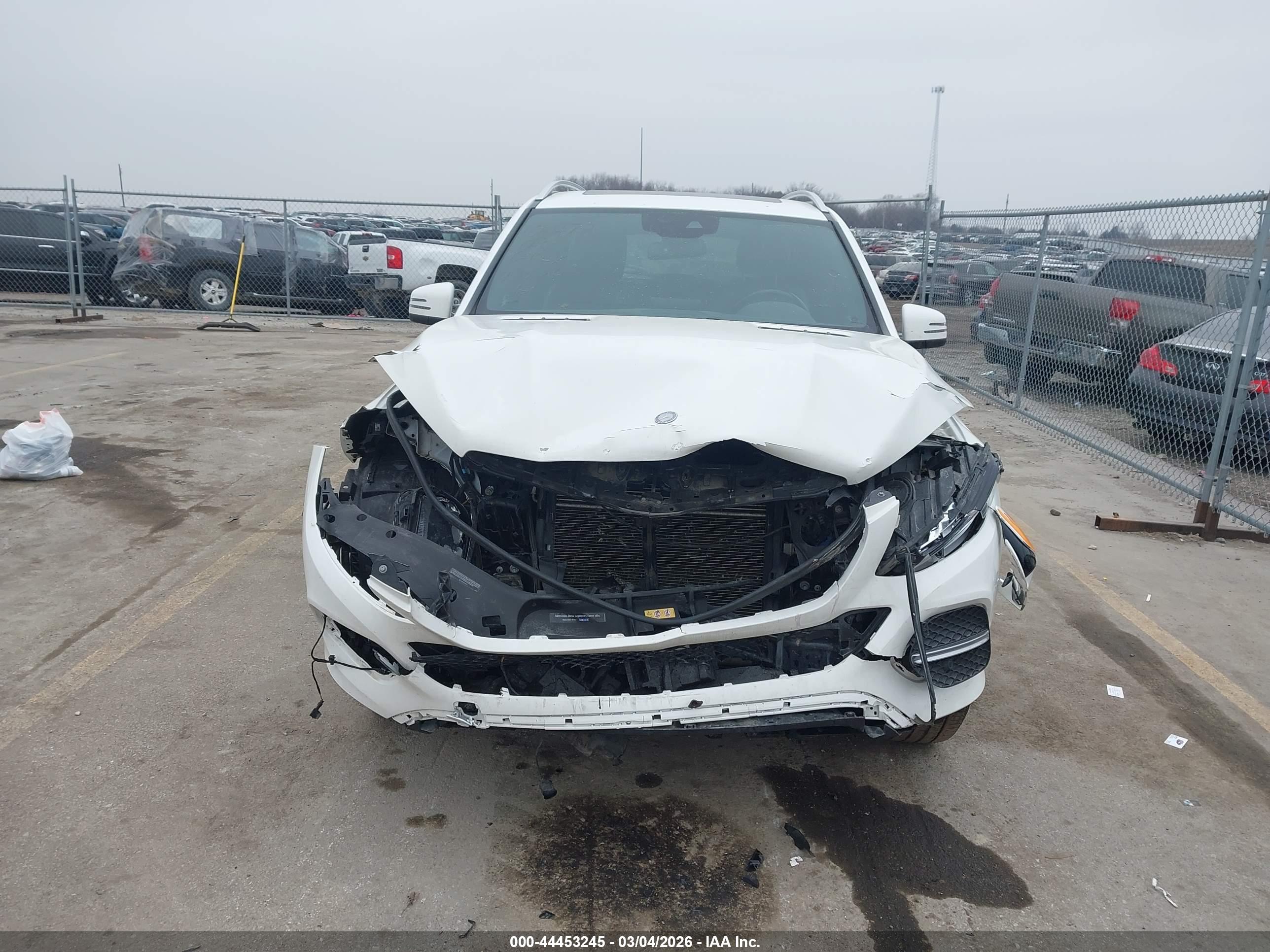 MERCEDES-BENZ GLE image 6