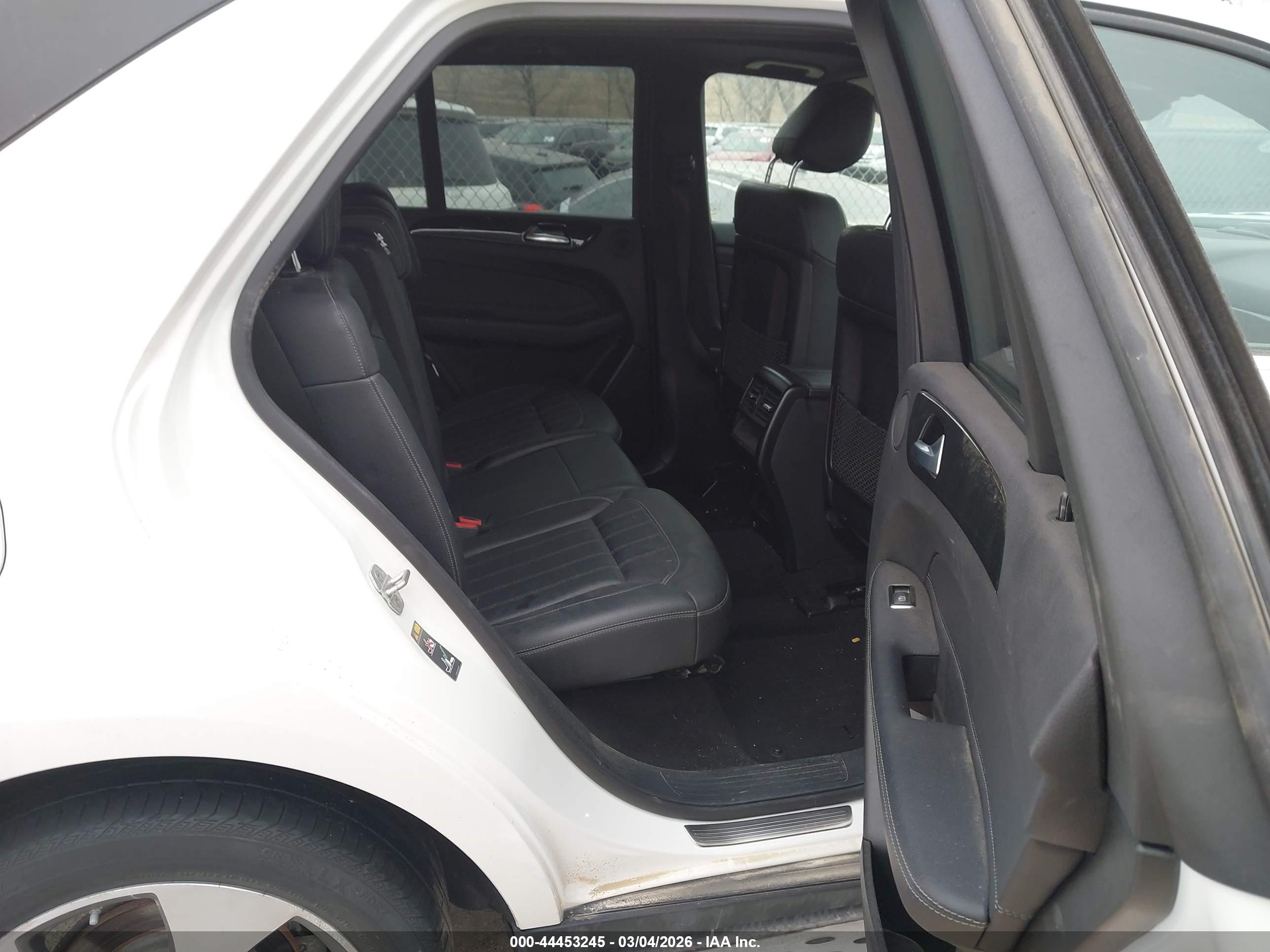 MERCEDES-BENZ GLE image 8