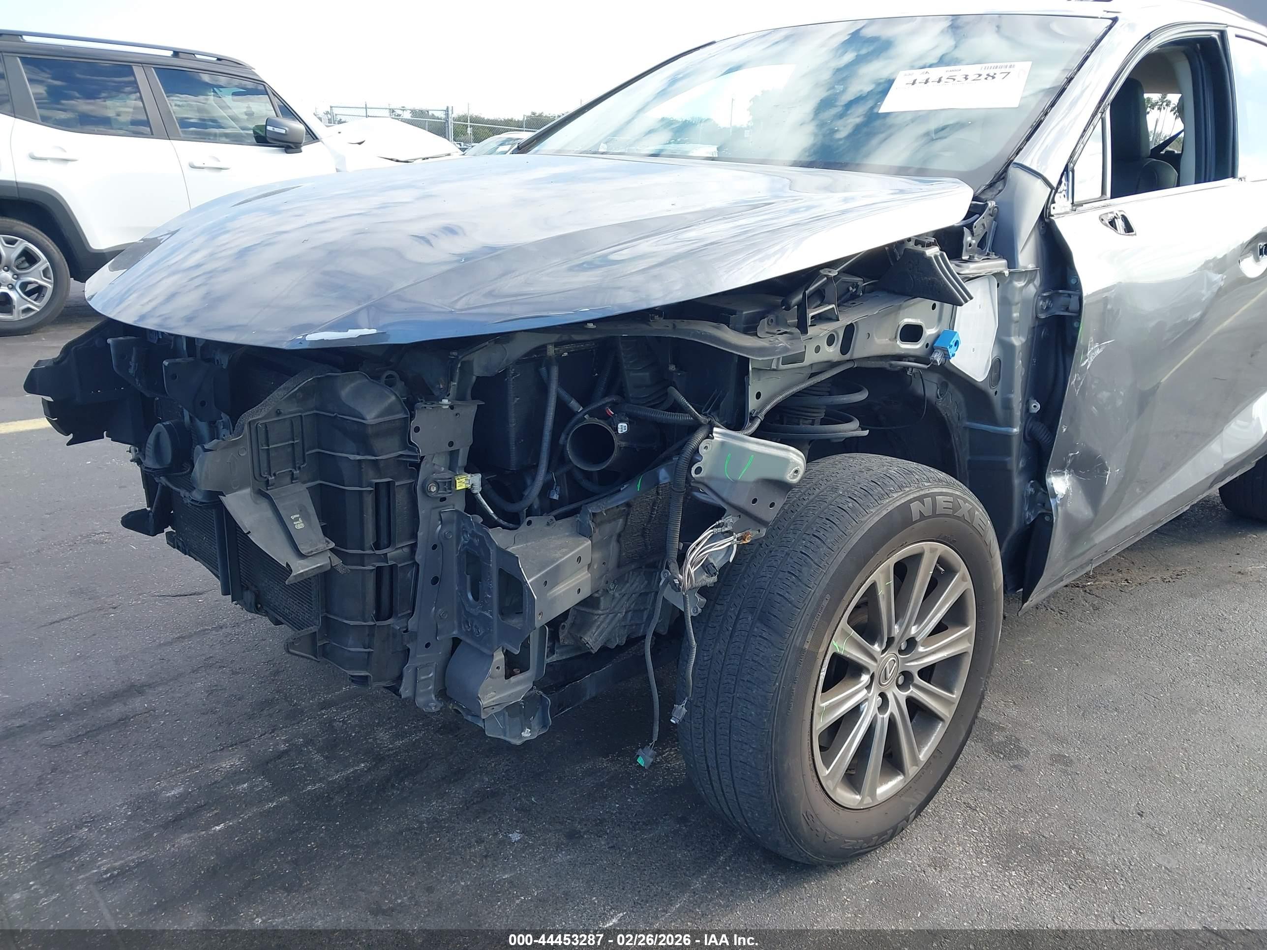 LEXUS NX image 6