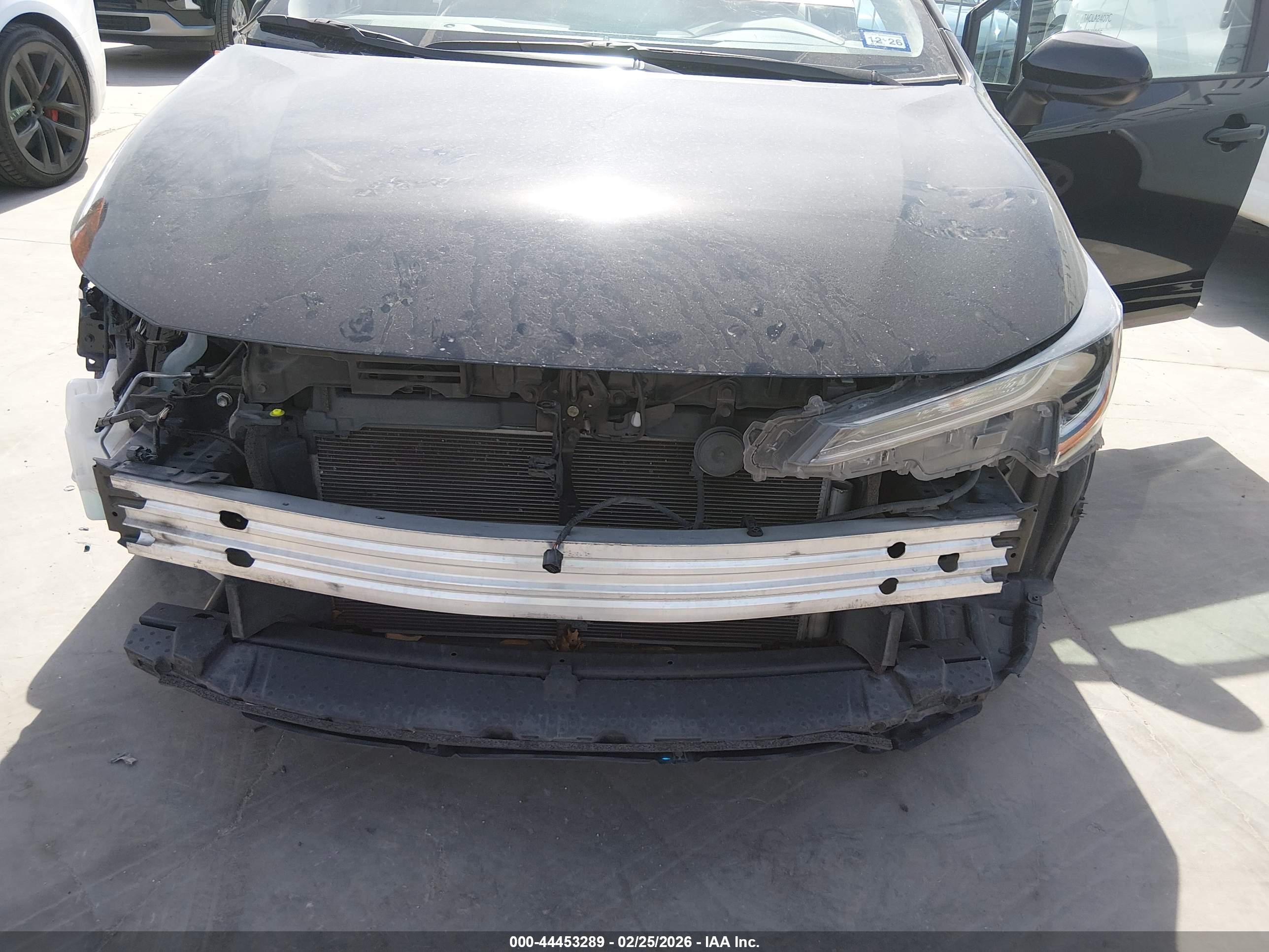 TOYOTA COROLLA image 6