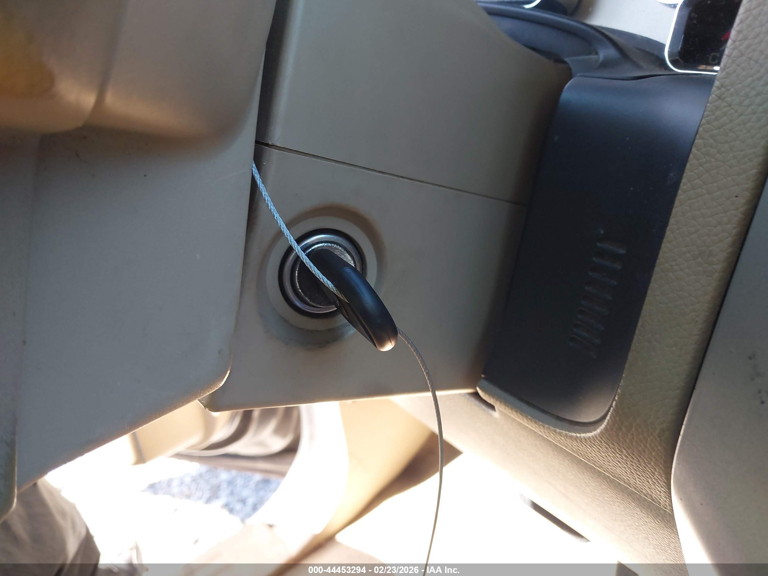 FORD EXPEDITION image 11
