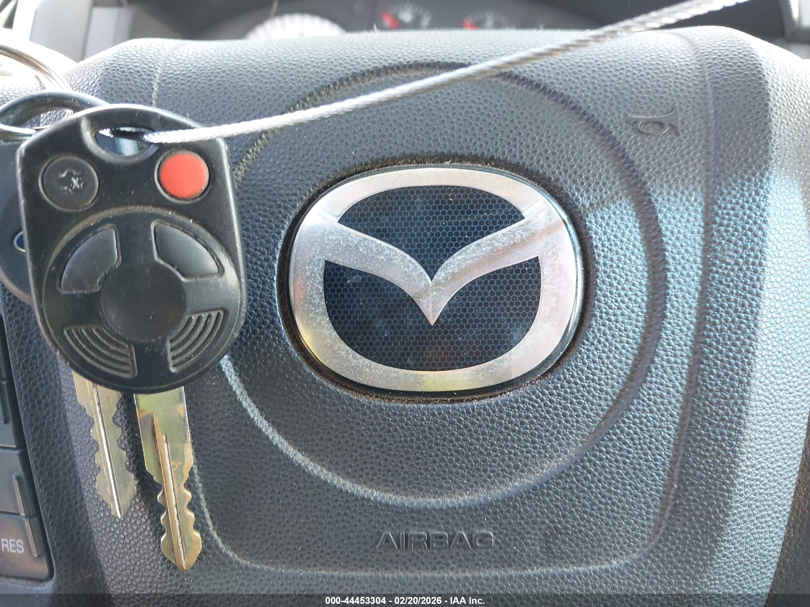 MAZDA TRIBUTE image 11