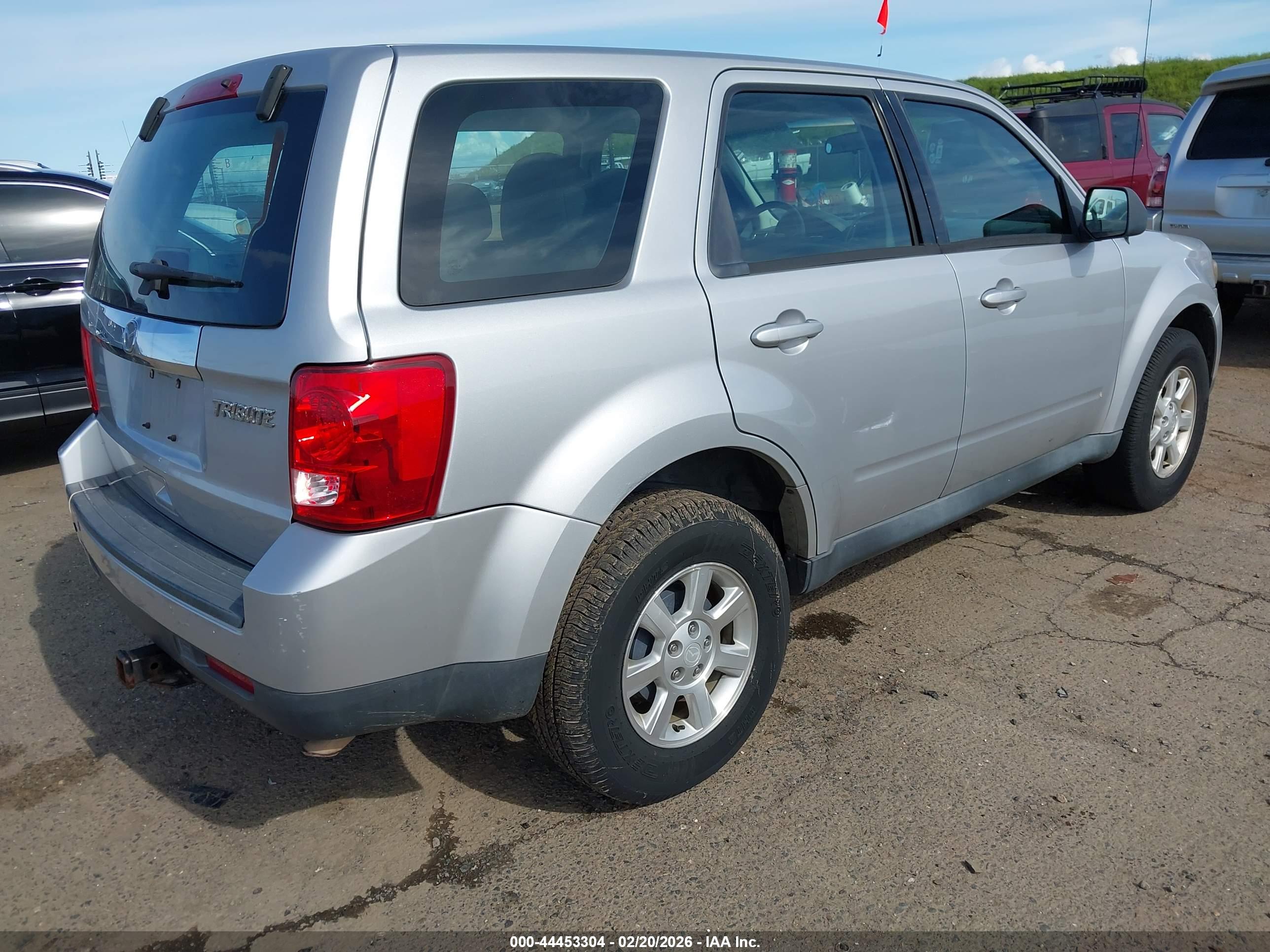 MAZDA TRIBUTE image 4