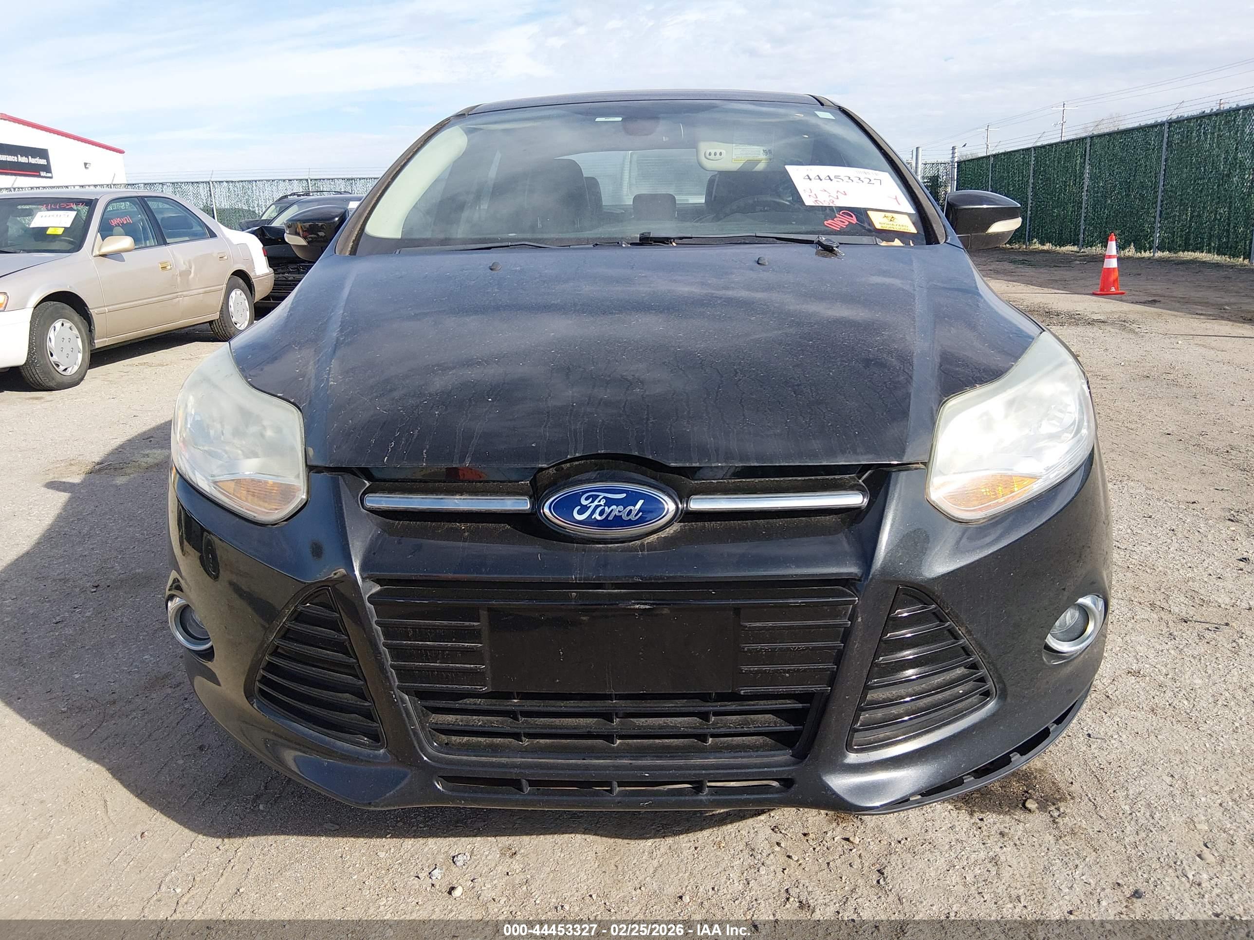 FORD FOCUS image 6