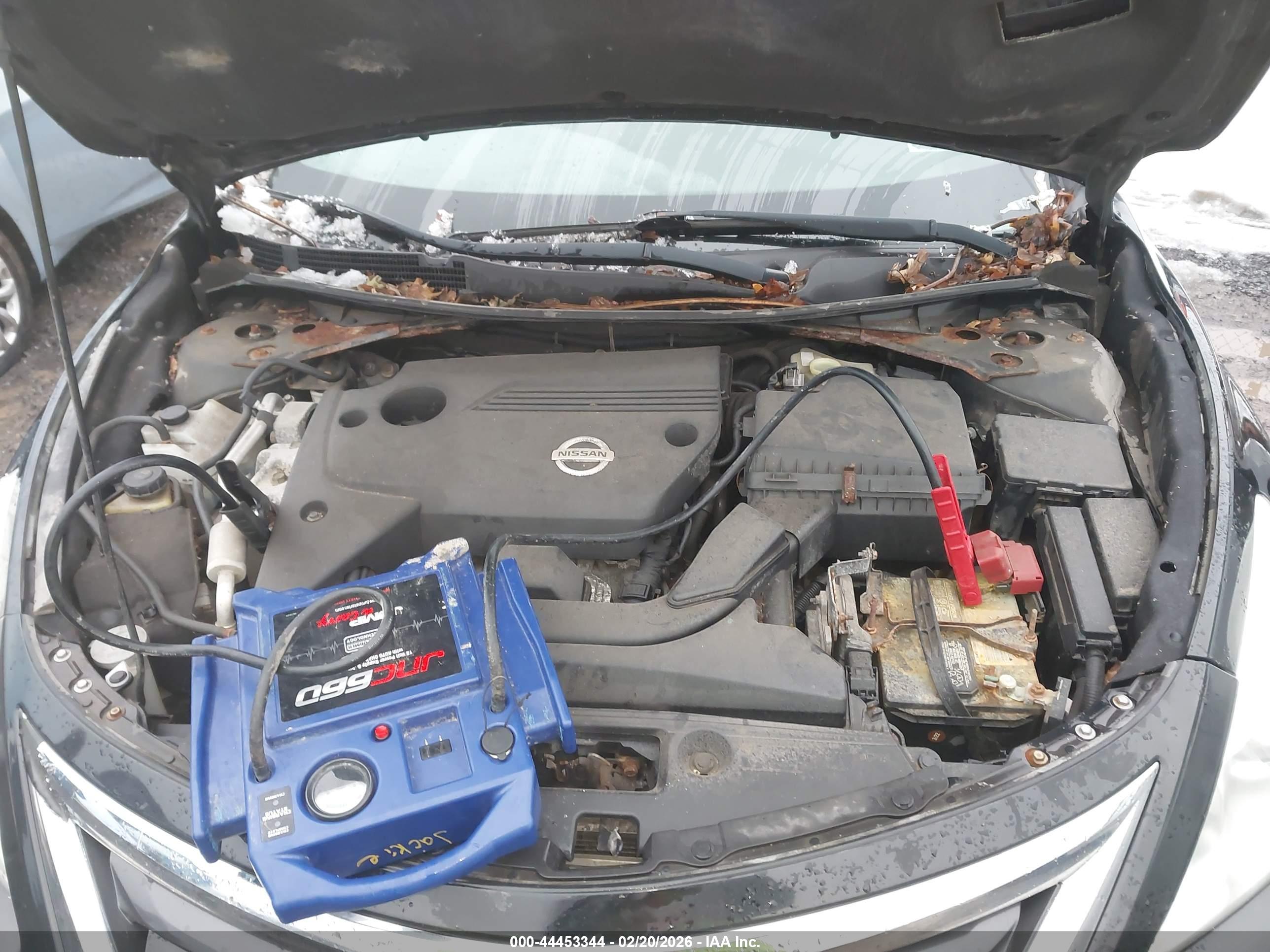 NISSAN ALTIMA image 10