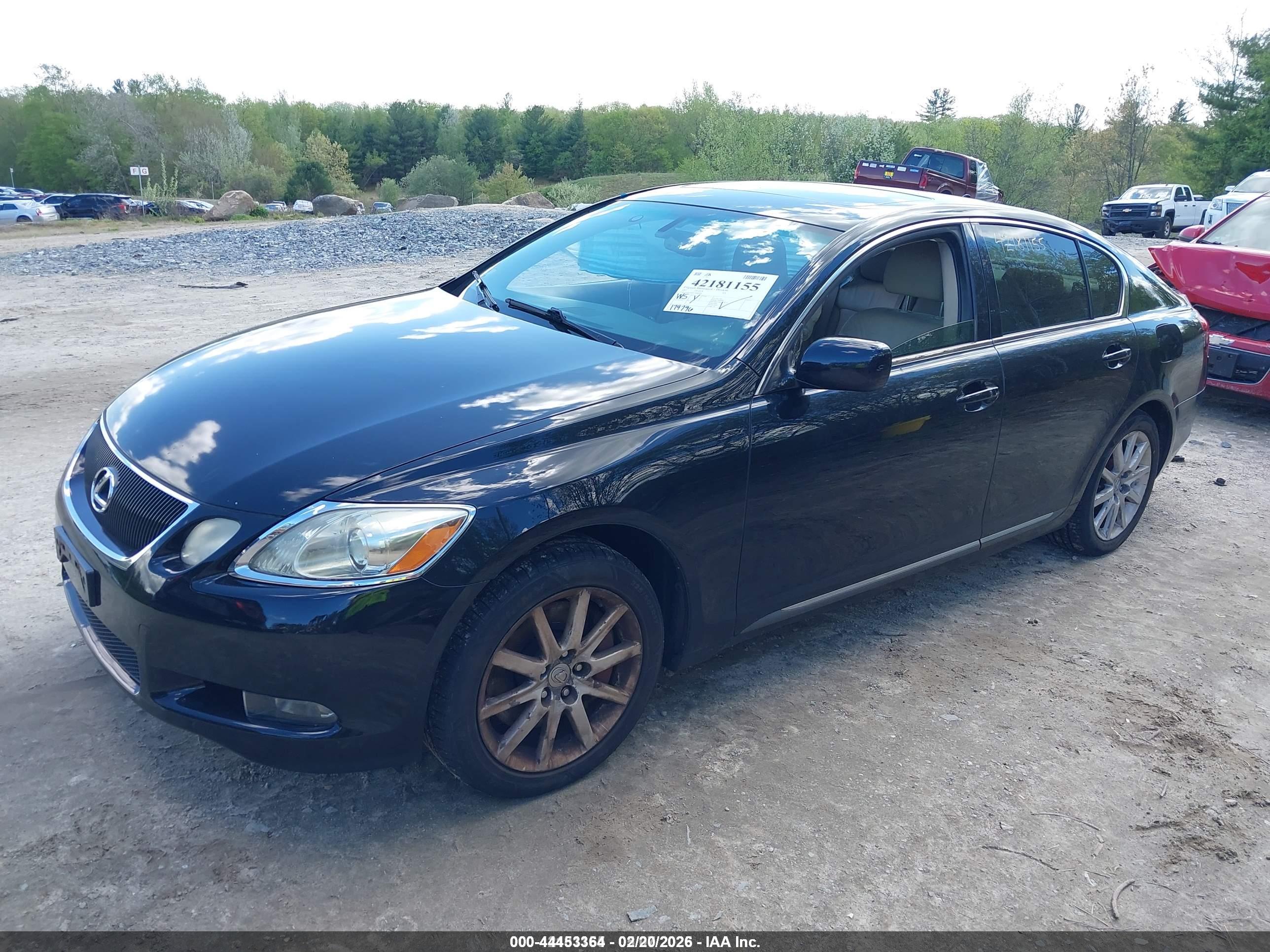 LEXUS GS image 2