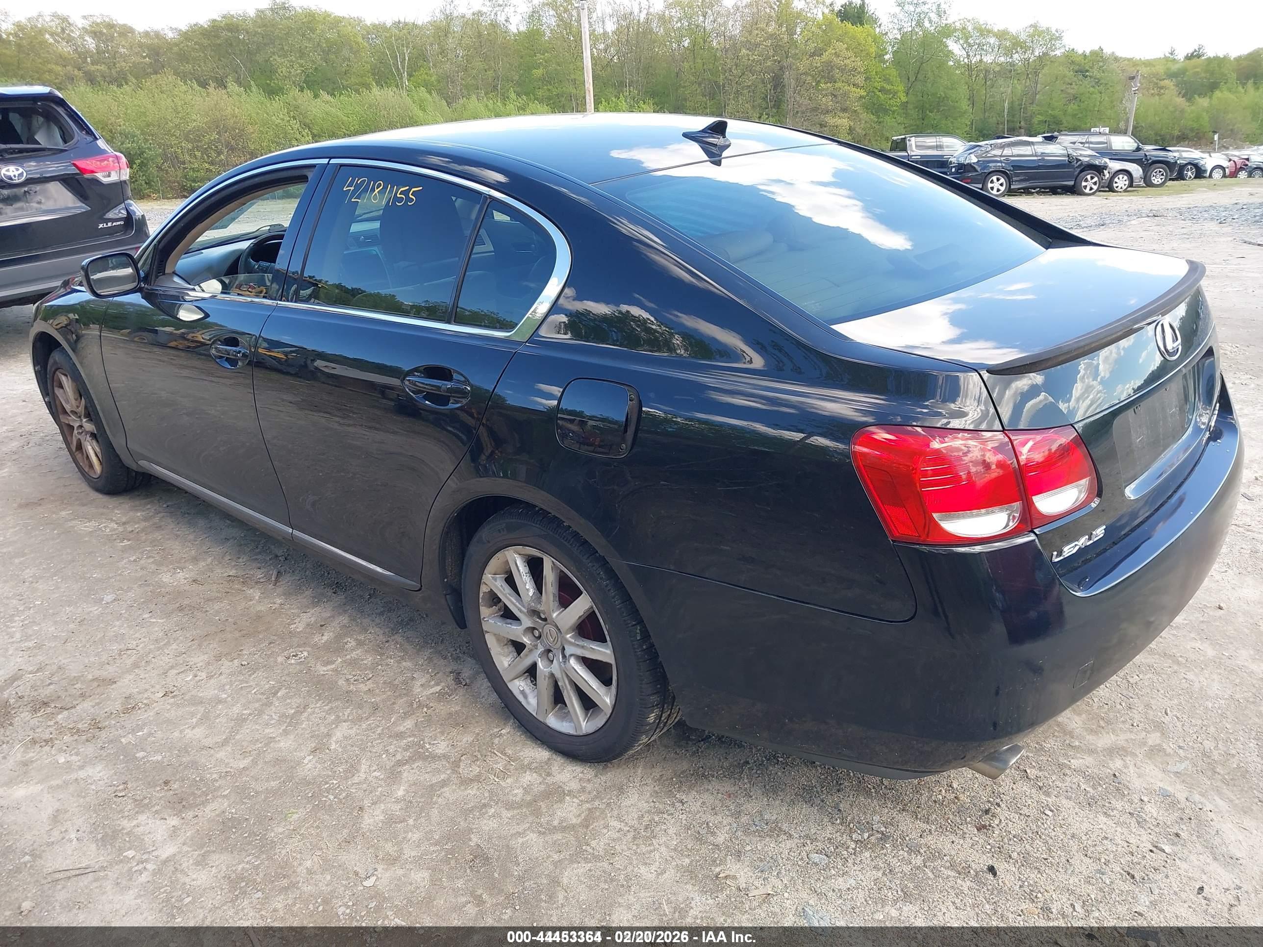 LEXUS GS image 3
