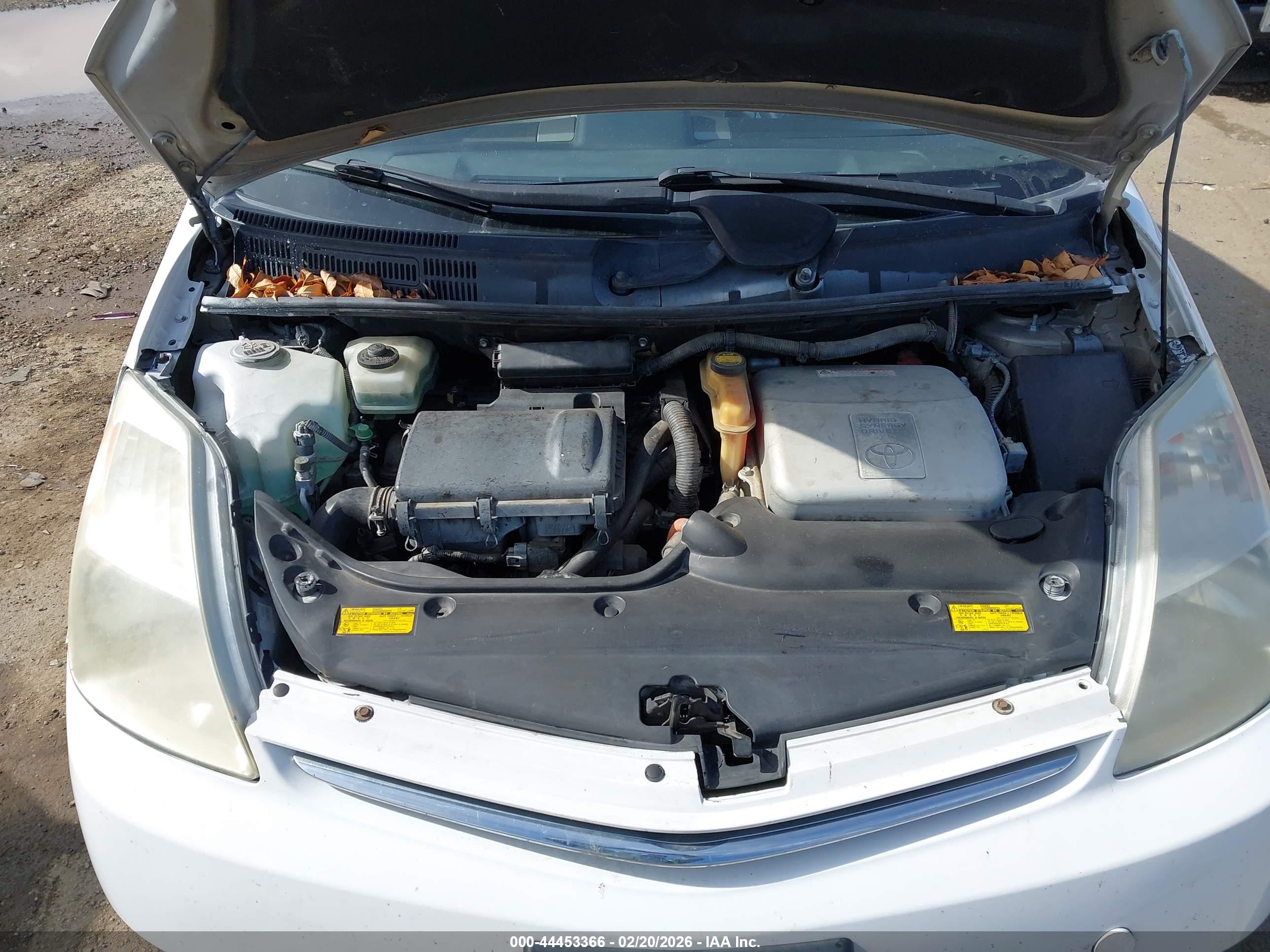 TOYOTA PRIUS image 10