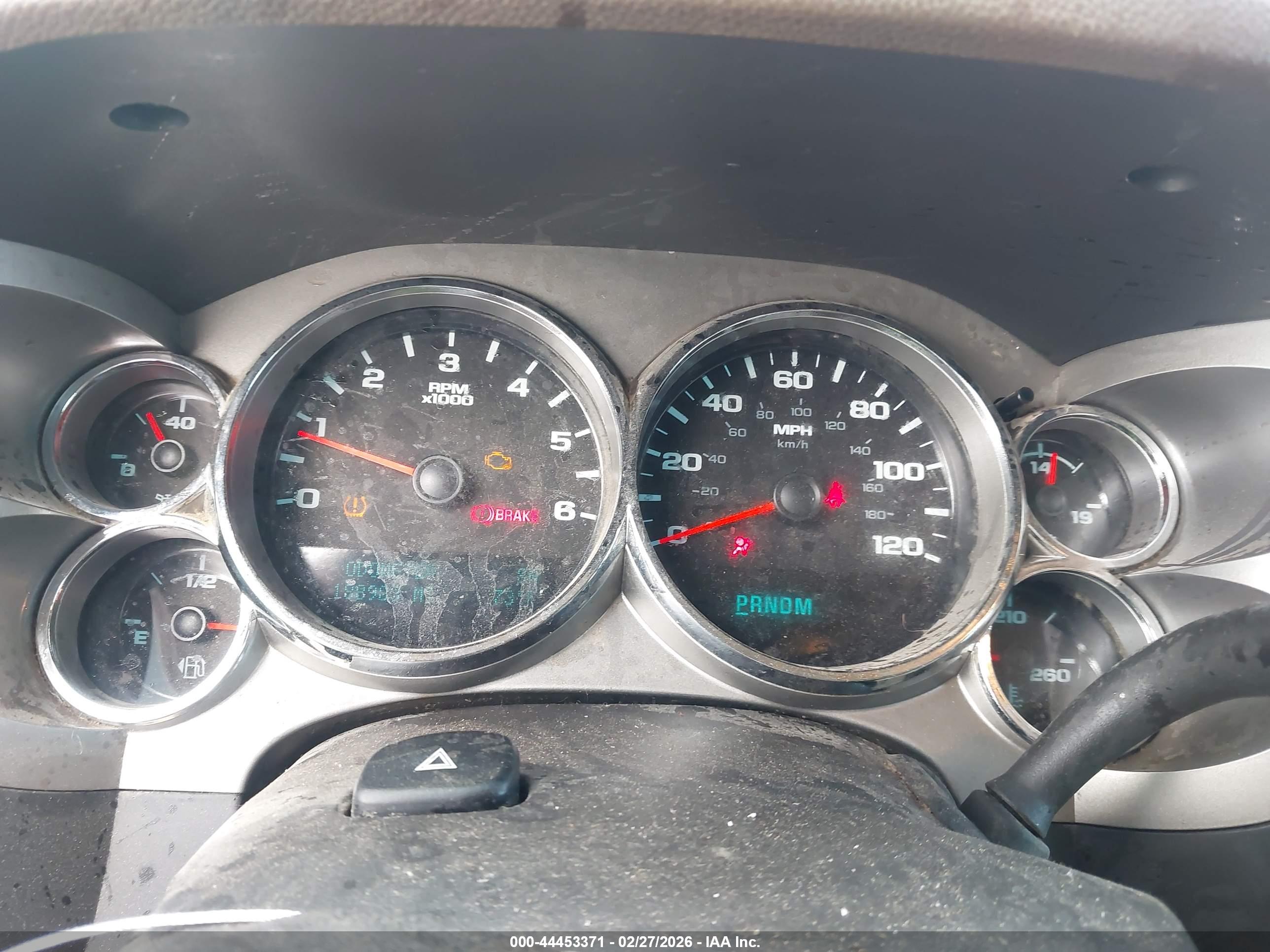 CHEVROLET SILVERADO image 7
