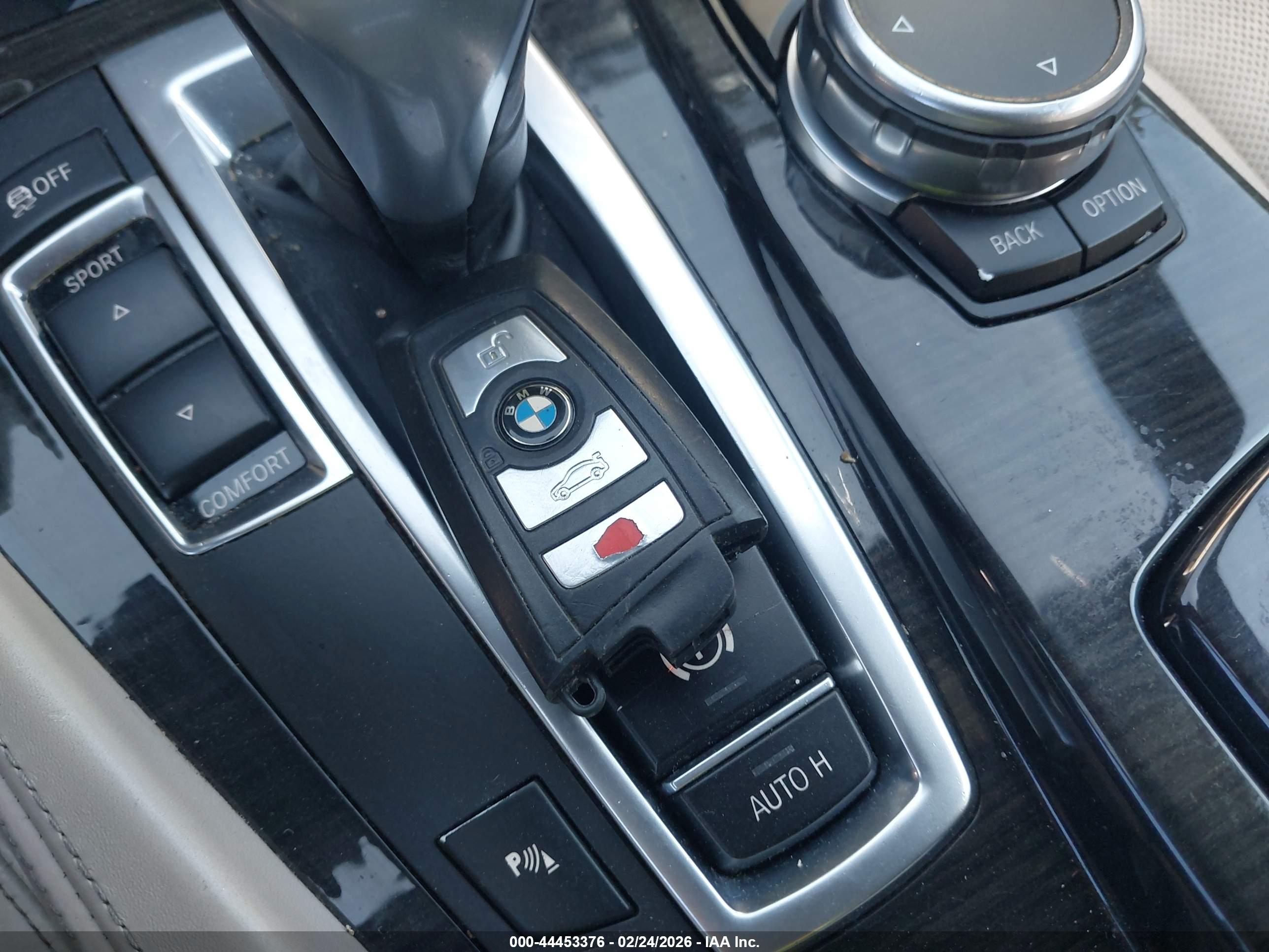 BMW 535I image 11