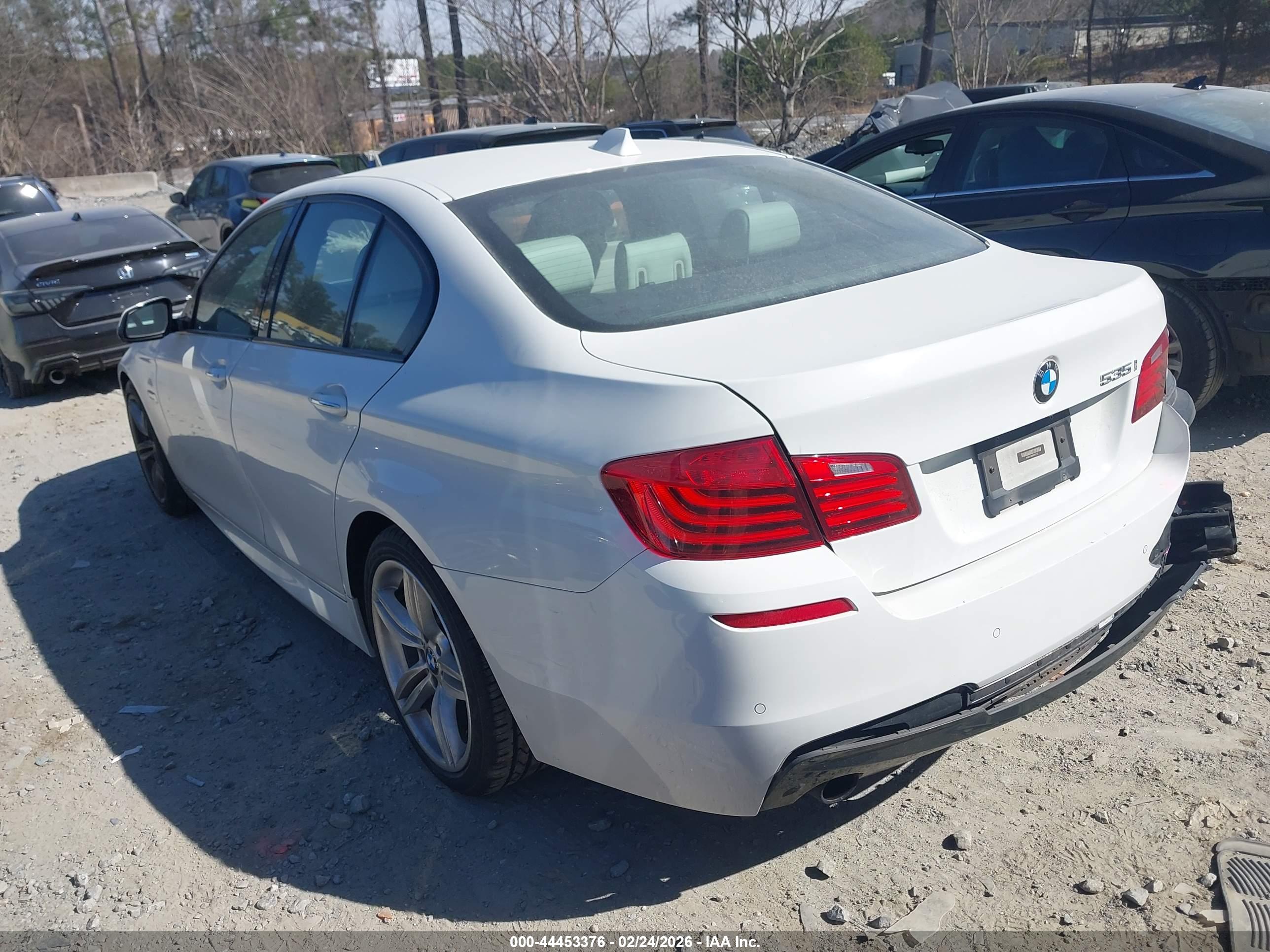 BMW 535I image 3
