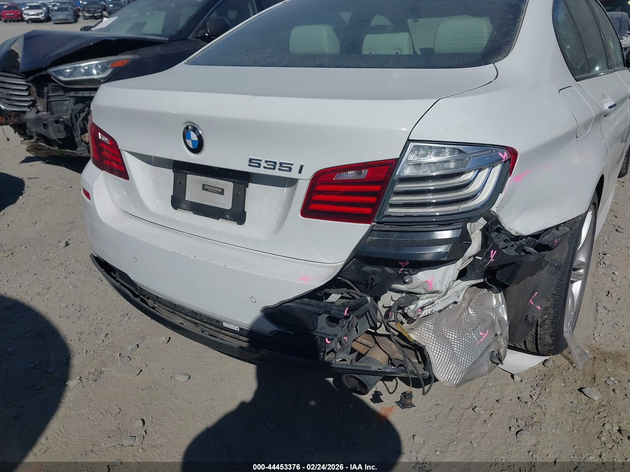 BMW 535I image 6