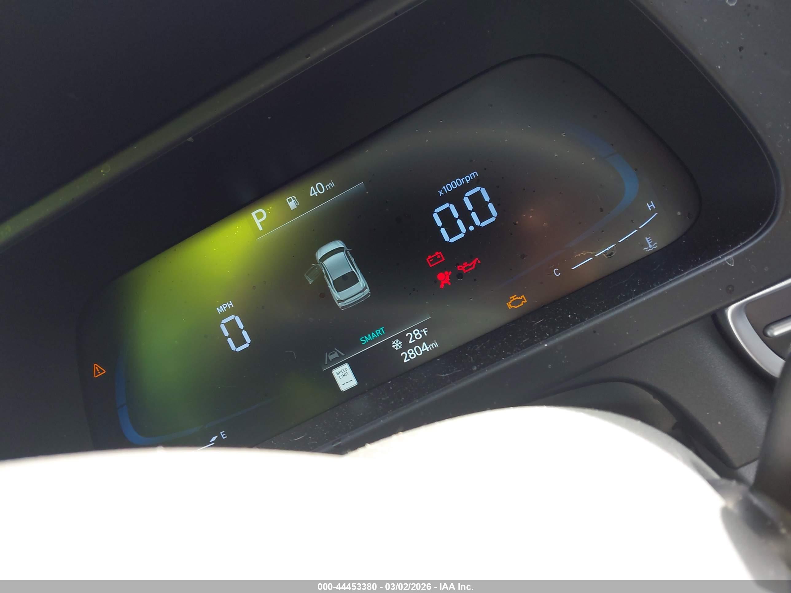 HYUNDAI ELANTRA image 7
