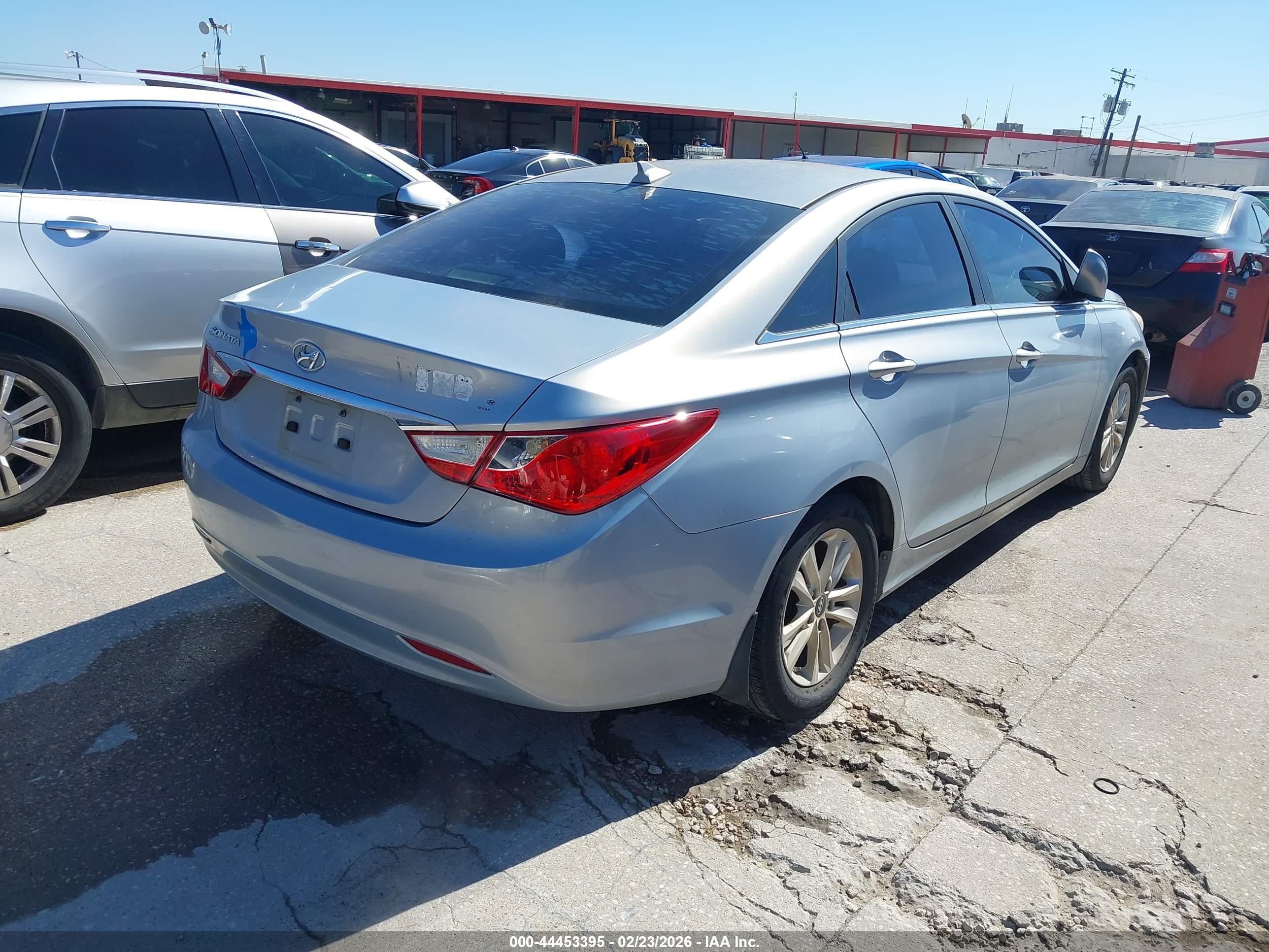 HYUNDAI SONATA image 4